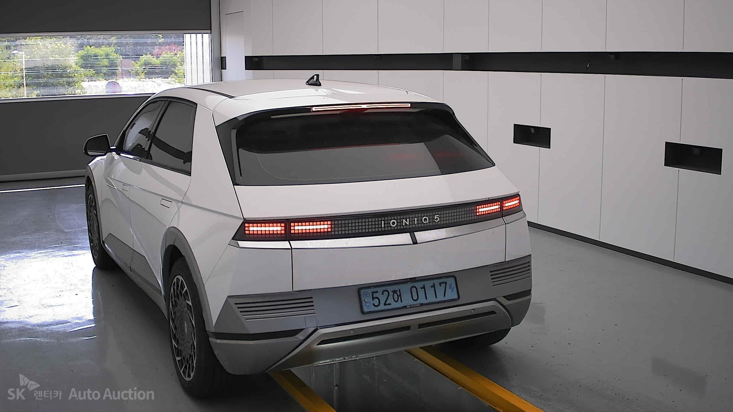 2022 - hyundai ioniq