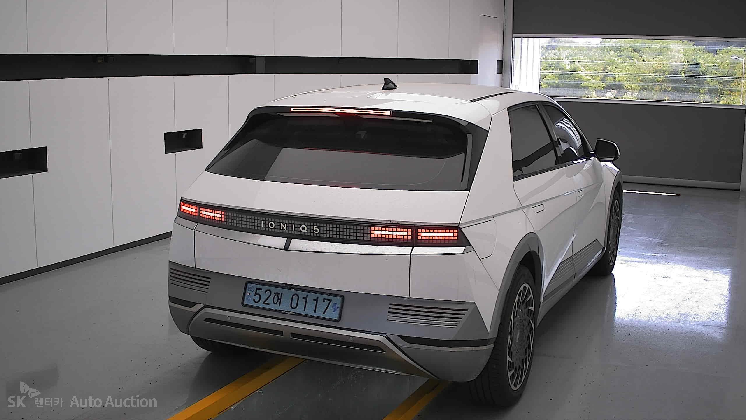 2022 - hyundai ioniq