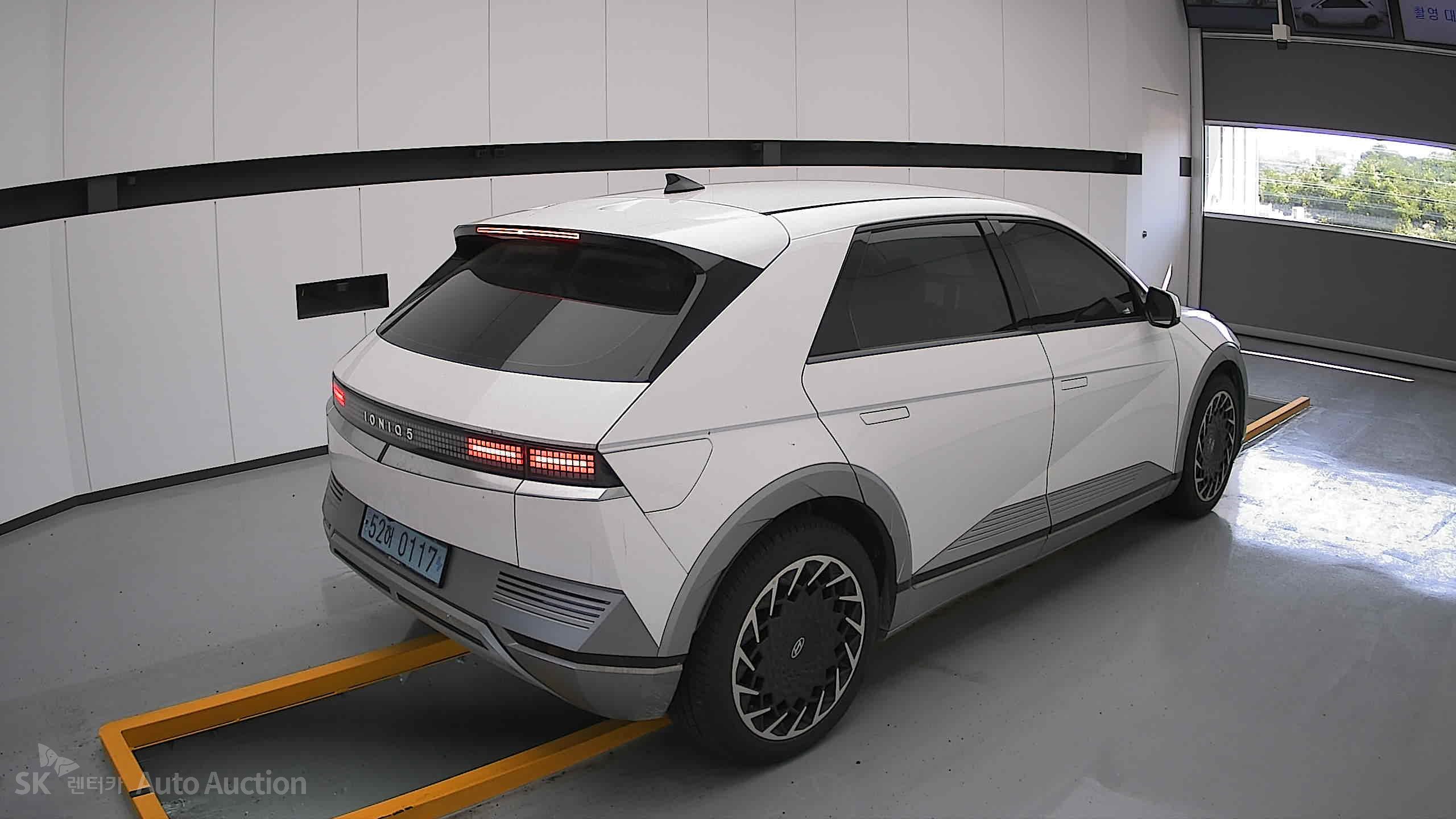 2022 - hyundai ioniq
