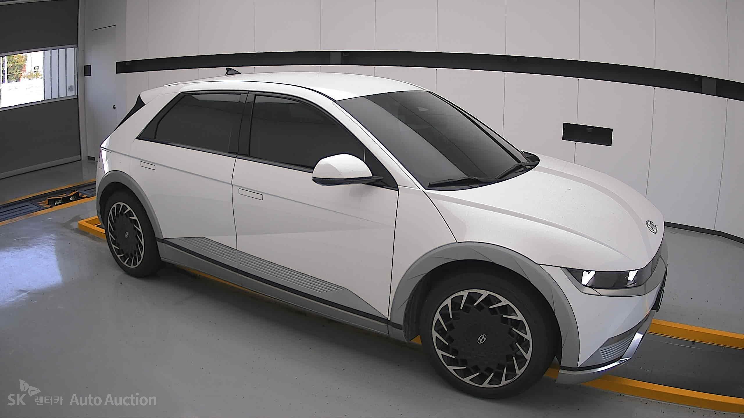 2022 - hyundai ioniq