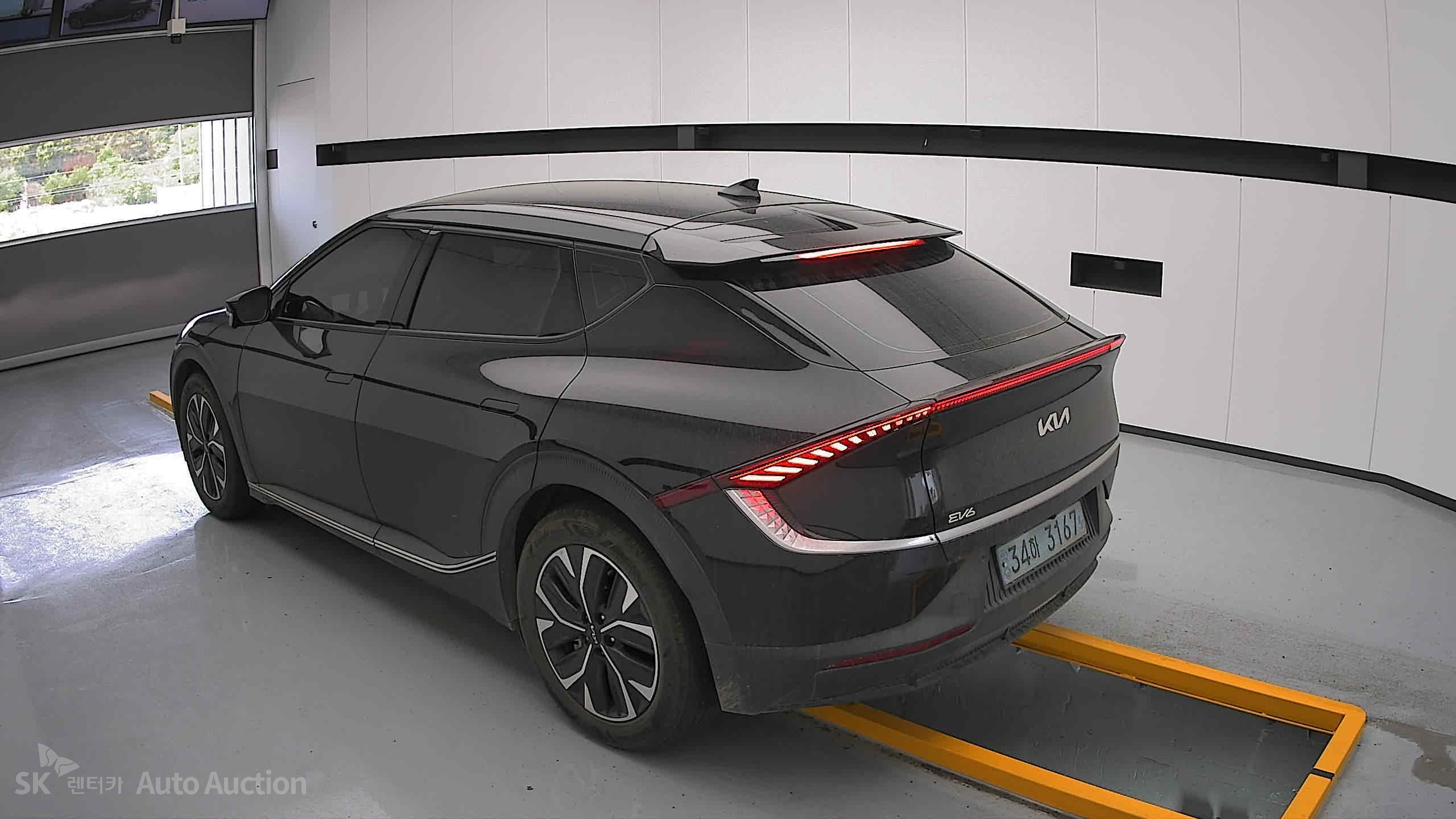 2022 - kia ev6