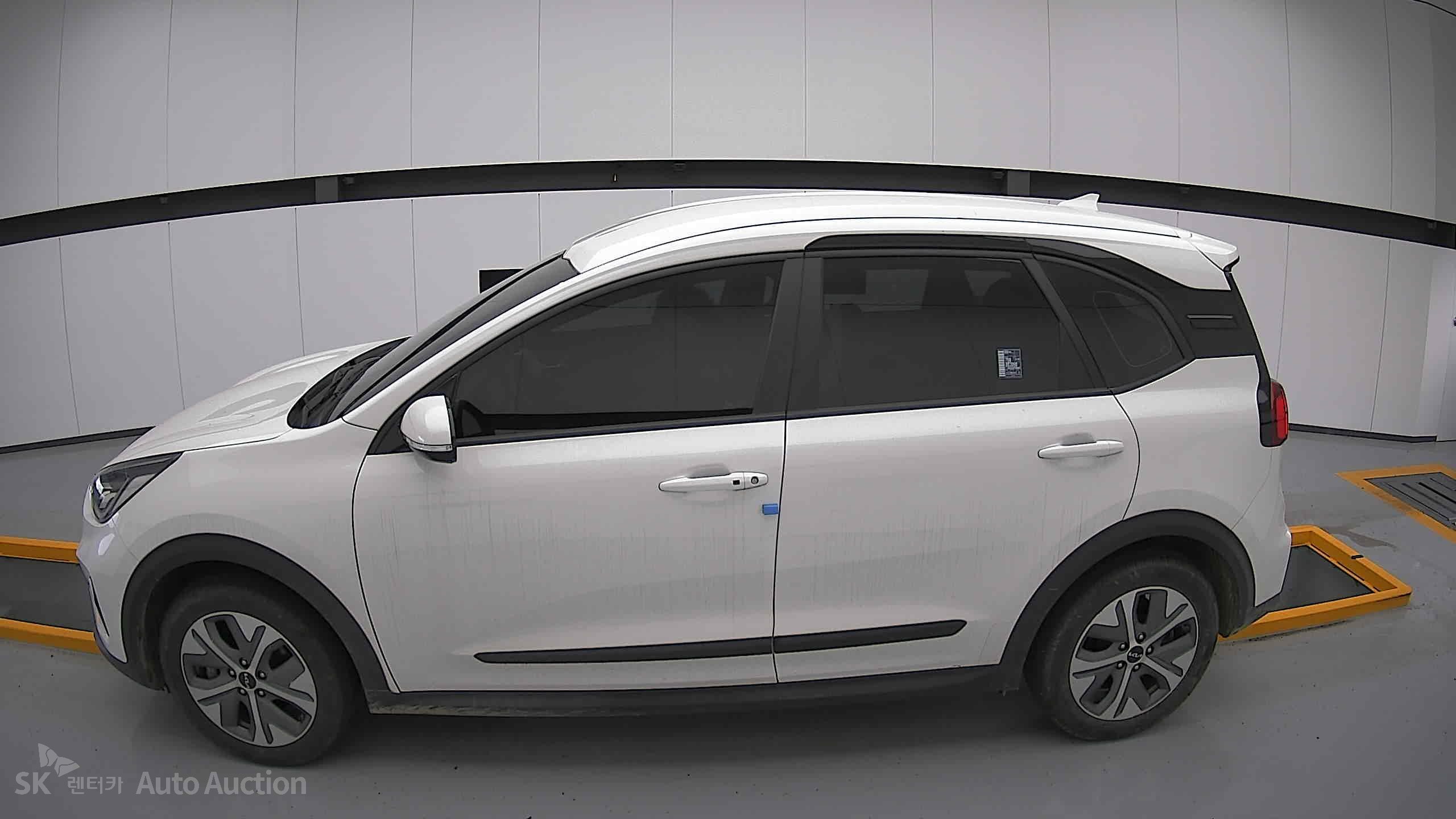 2023 - kia niro
