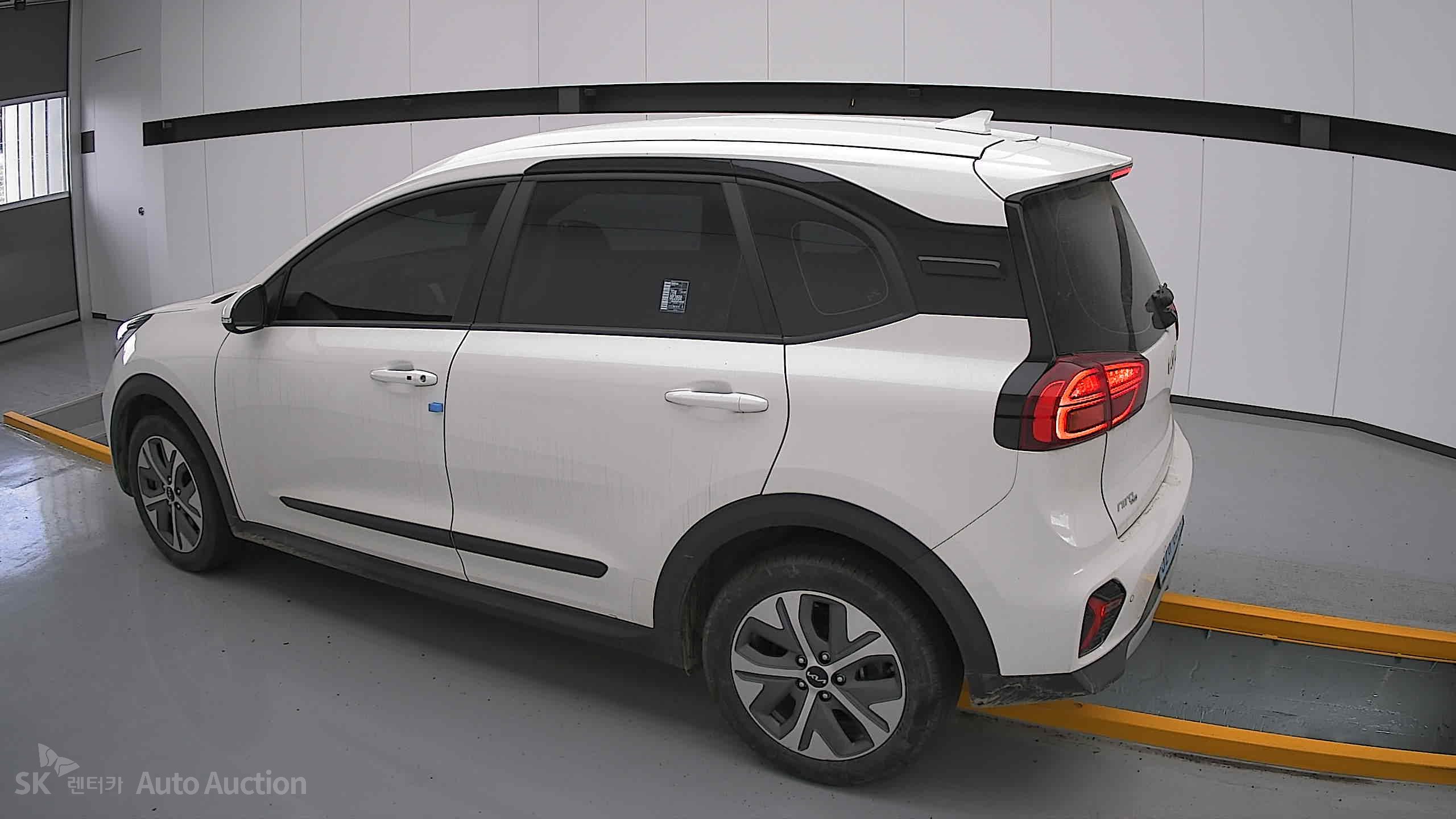 2023 - kia niro