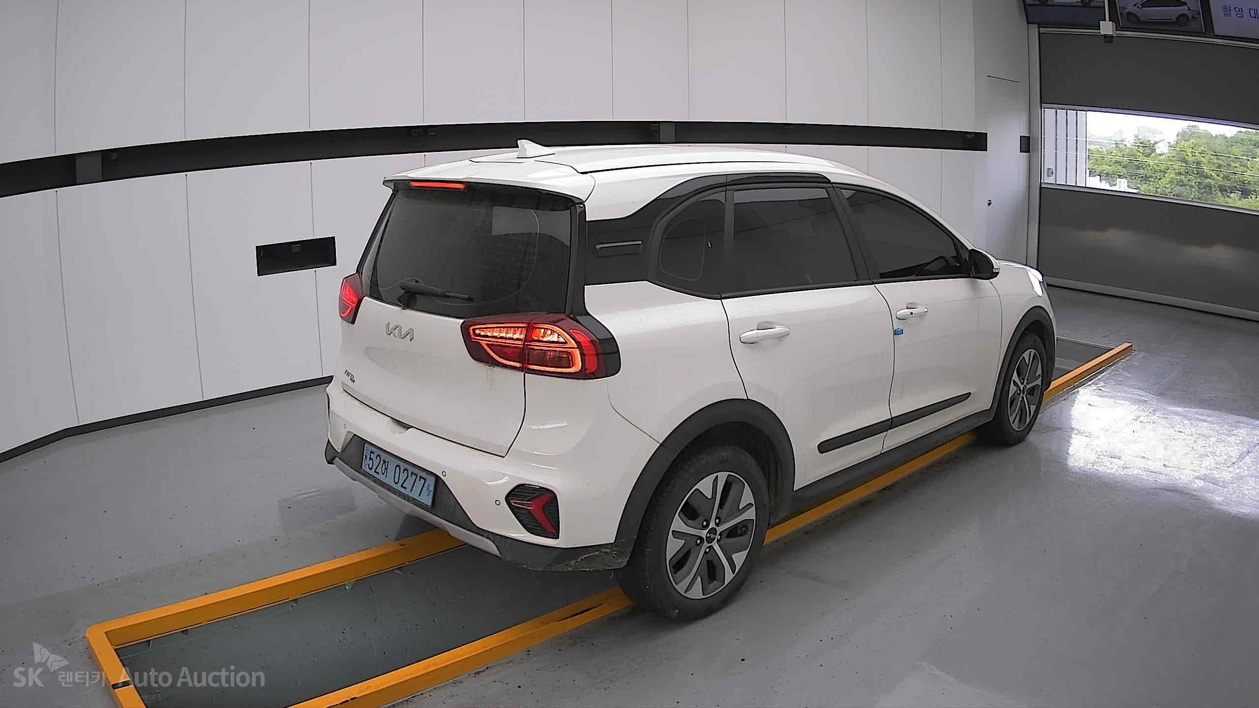 2023 - kia niro