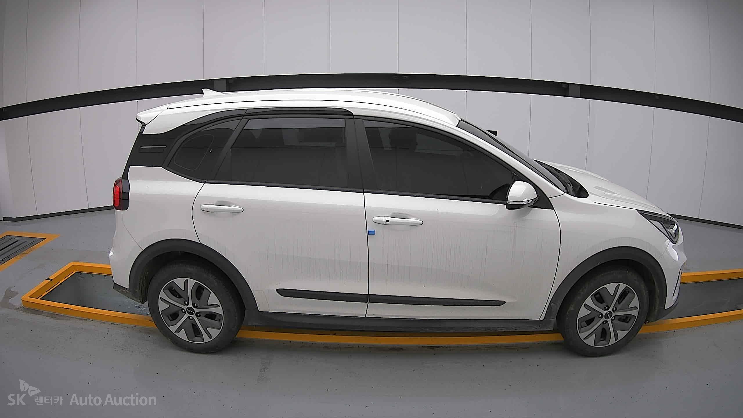 2023 - kia niro
