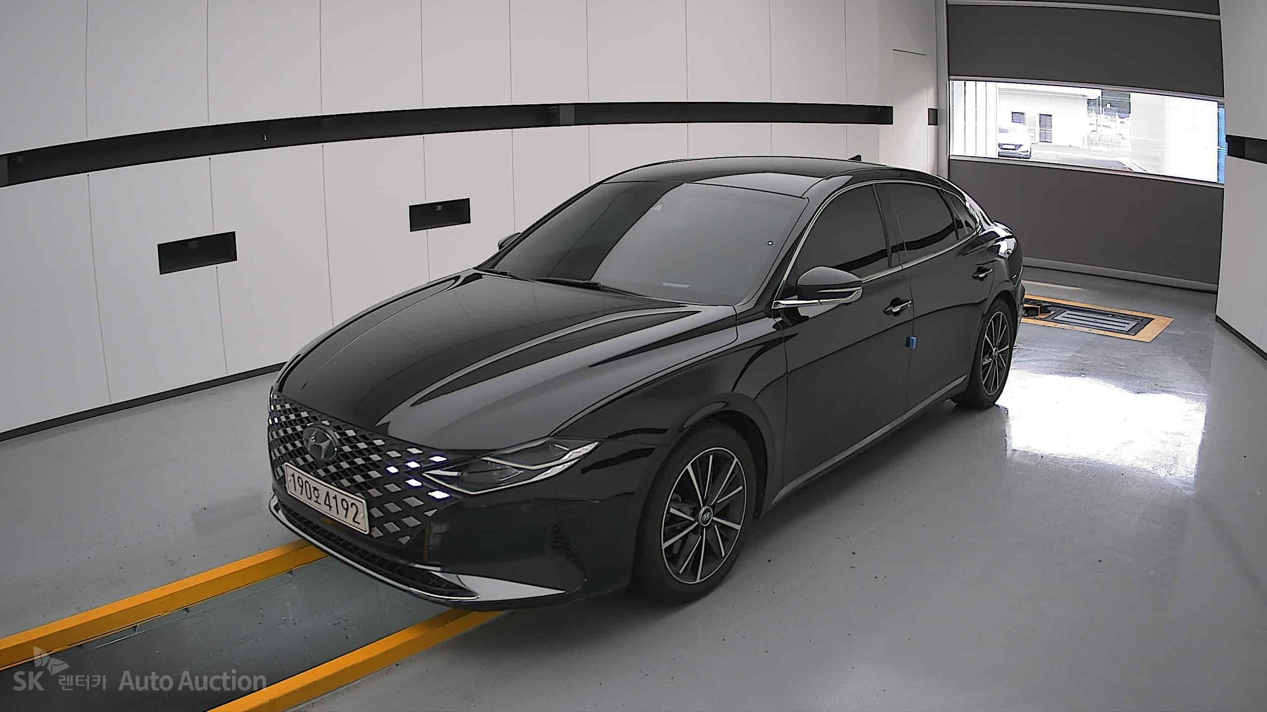 2022 - hyundai grandeur