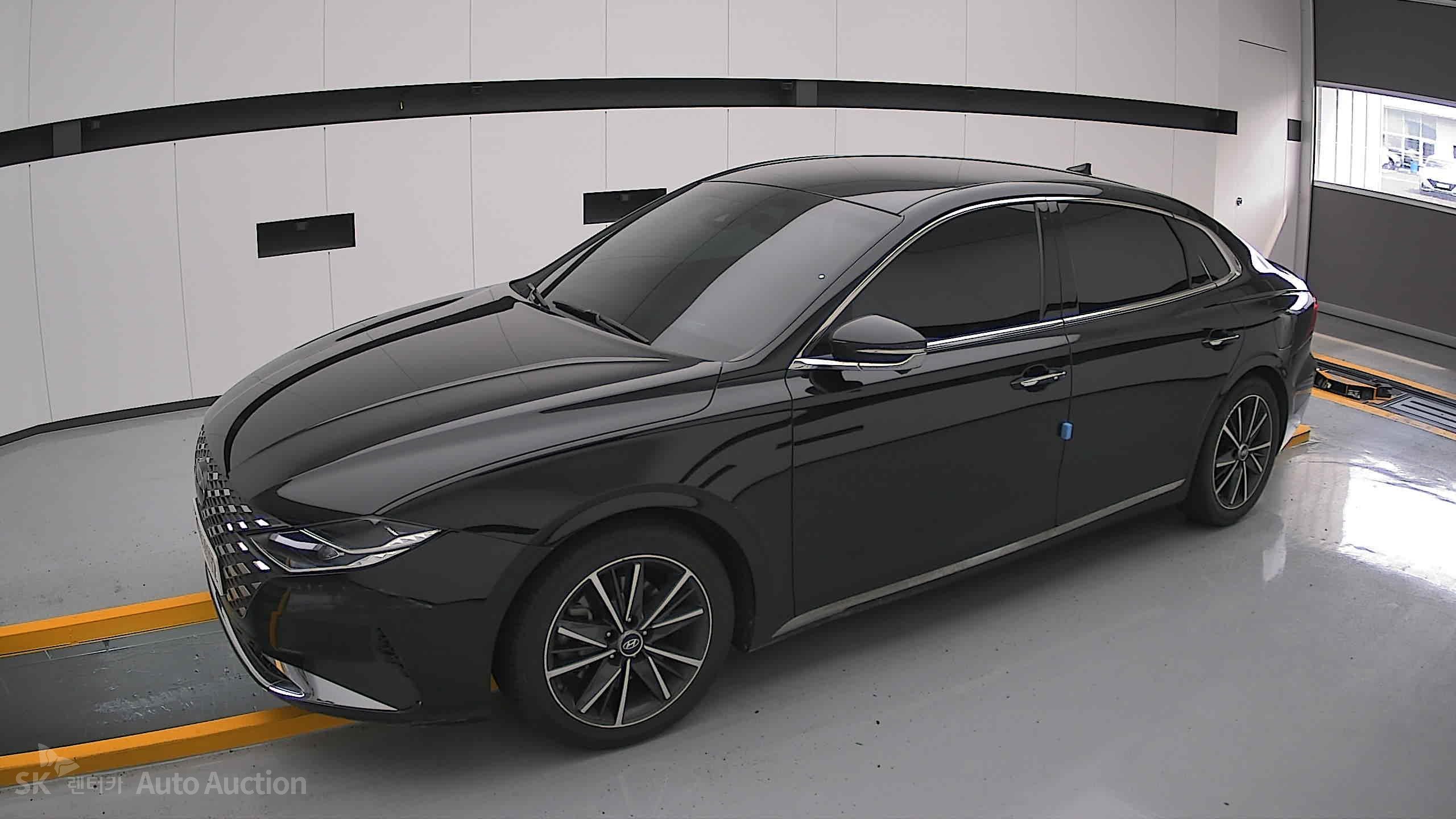 2022 - hyundai grandeur