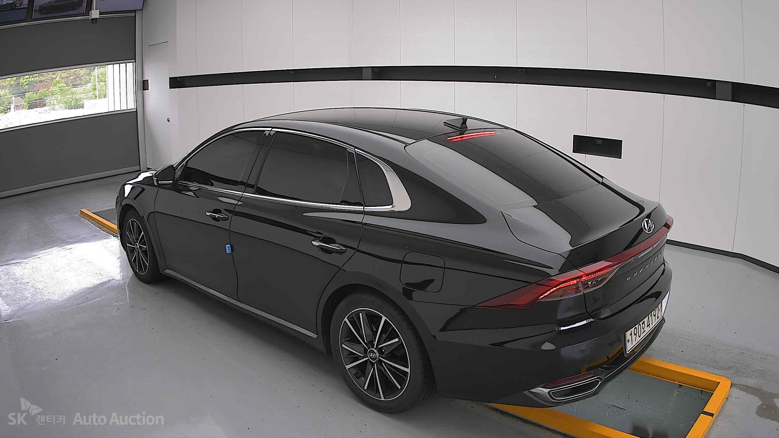 2022 - hyundai grandeur