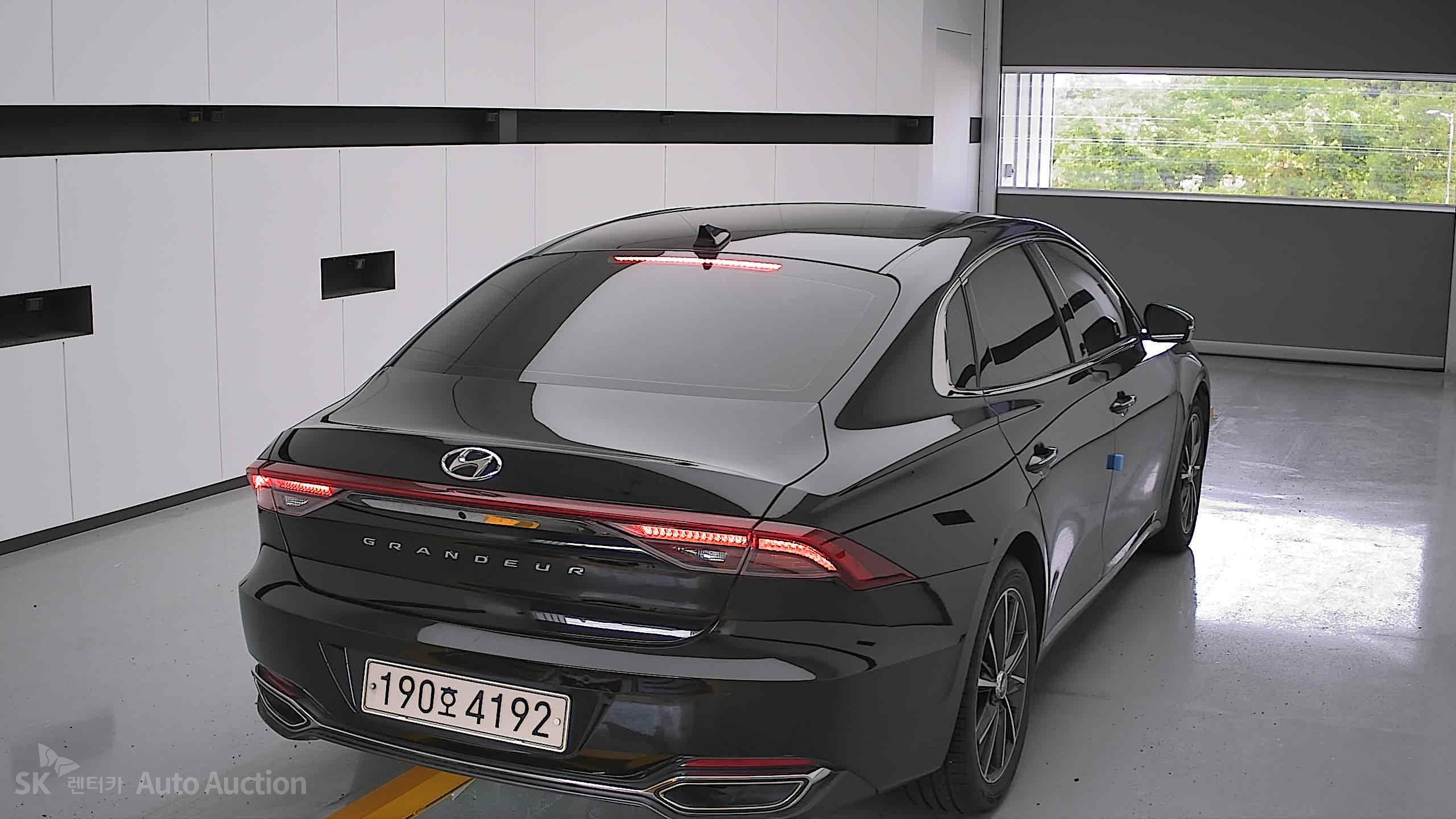 2022 - hyundai grandeur