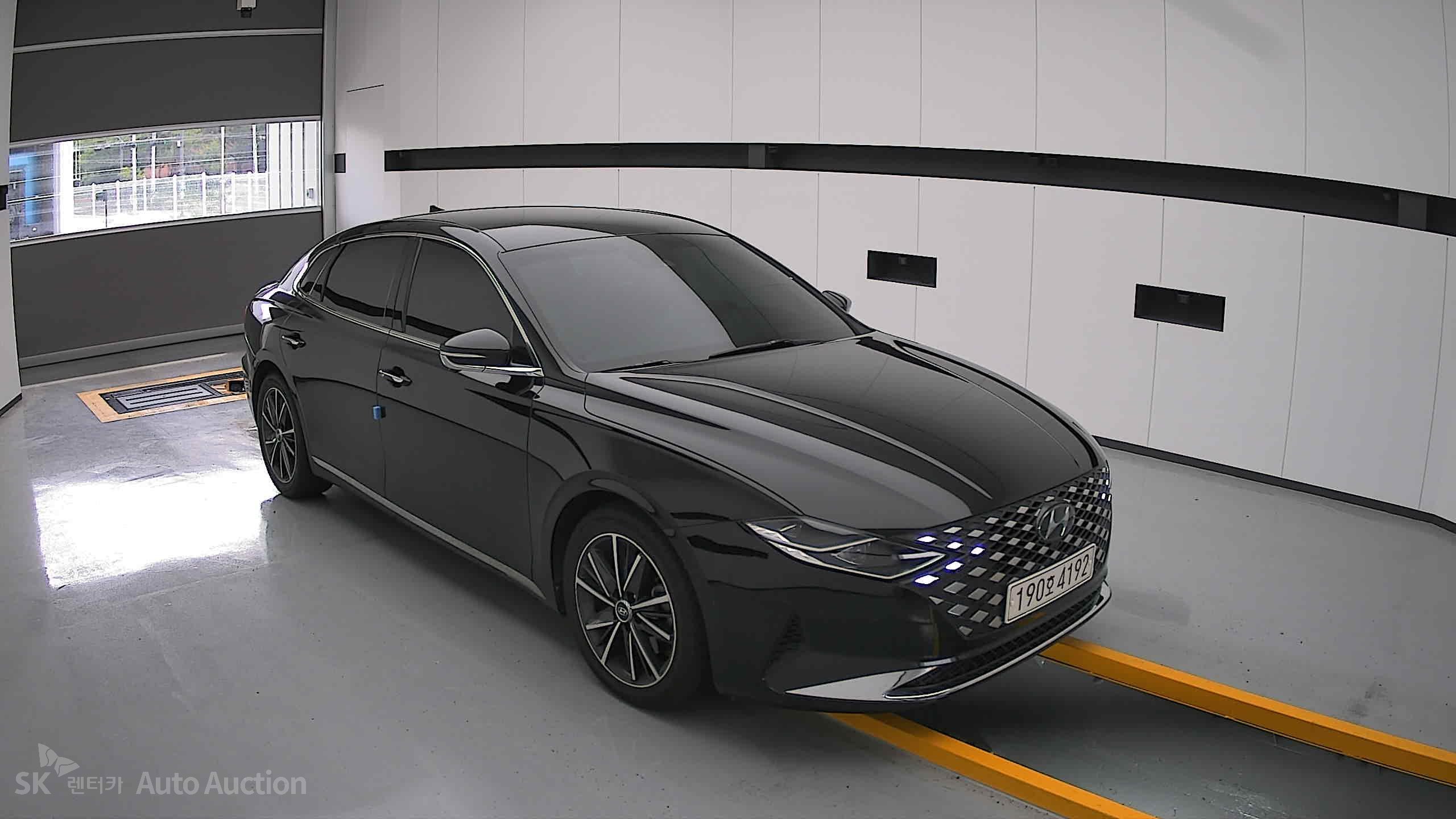2022 - hyundai grandeur
