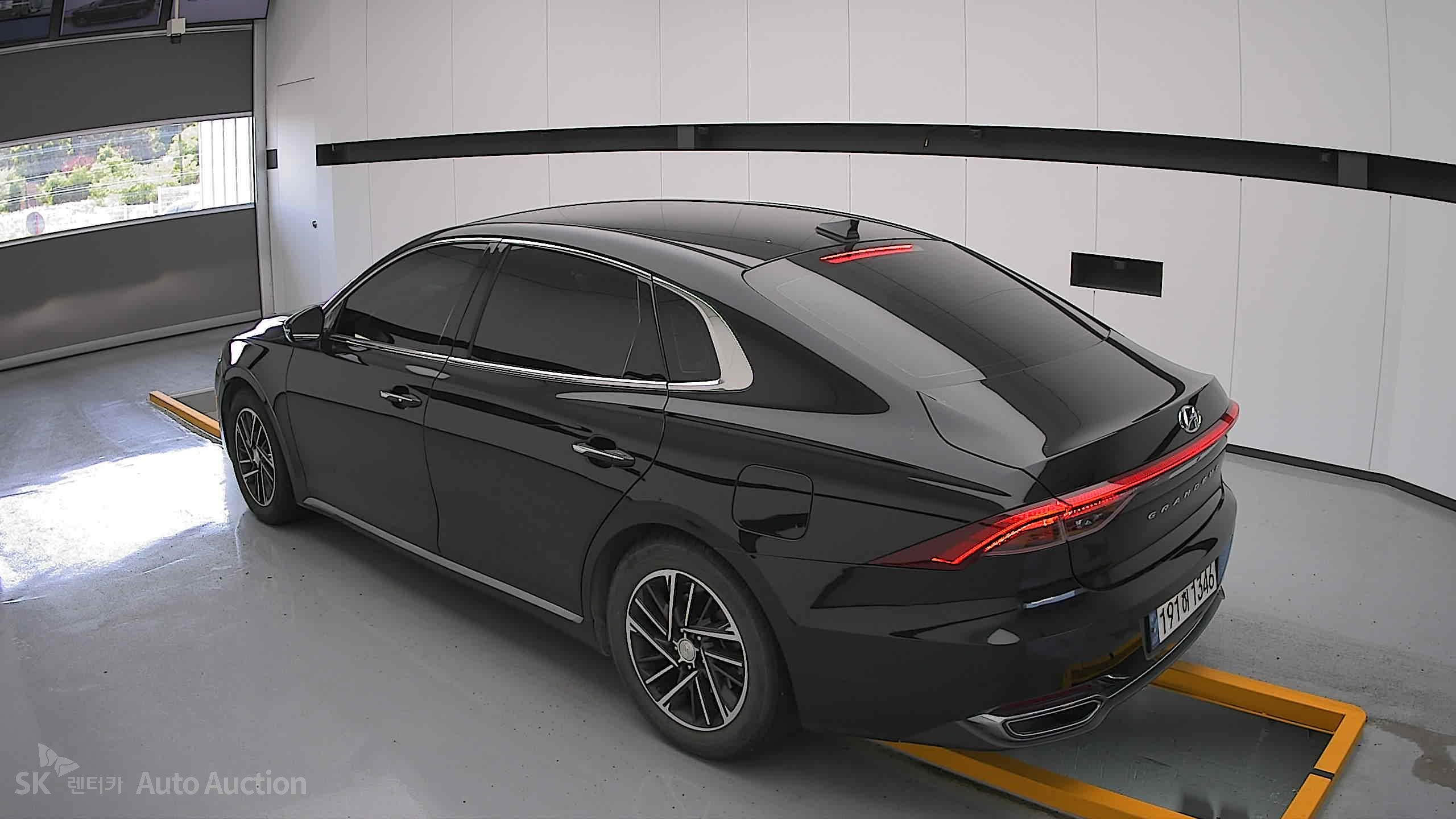 2022 - hyundai grandeur