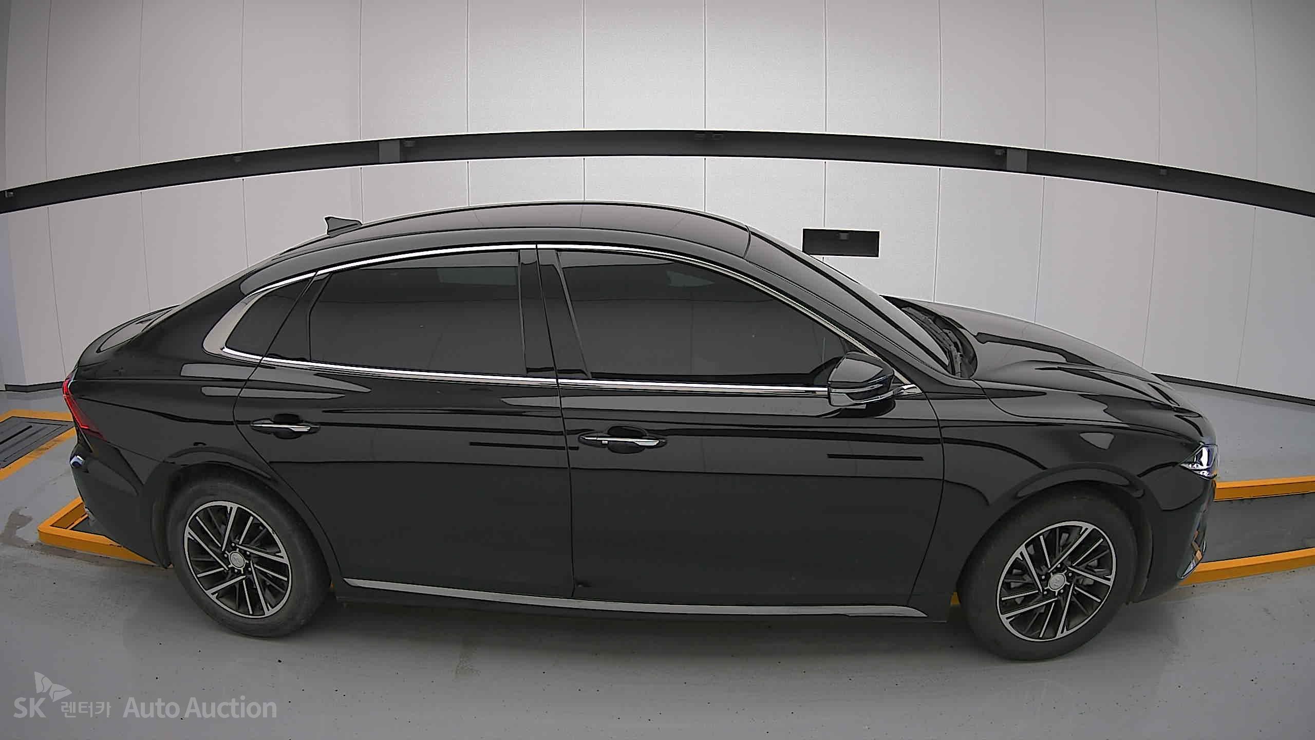 2022 - hyundai grandeur