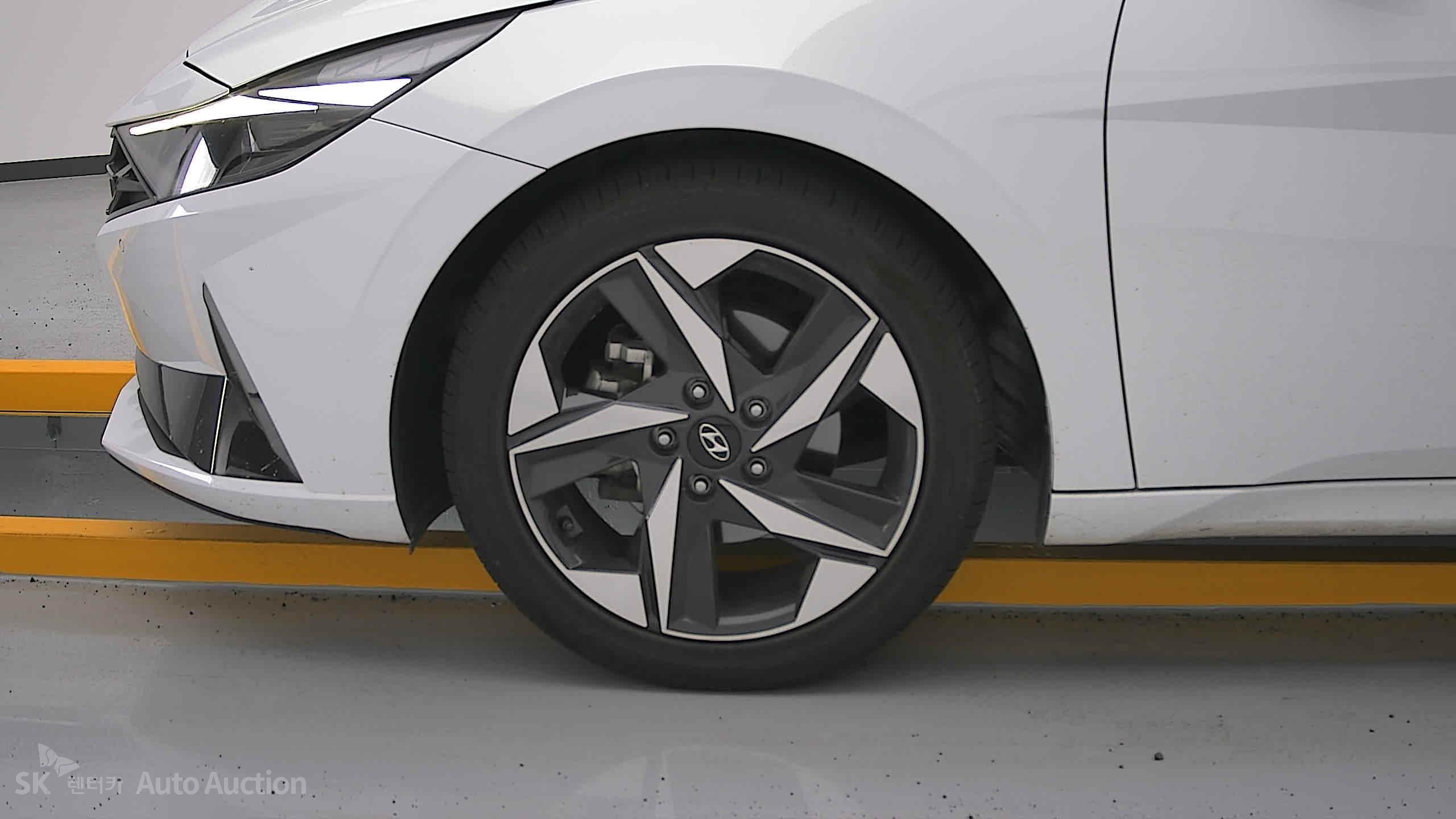 2023 - hyundai avante