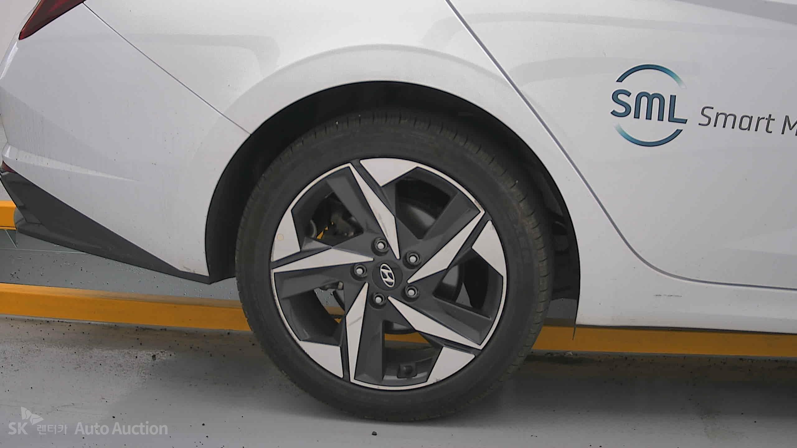 2023 - hyundai avante