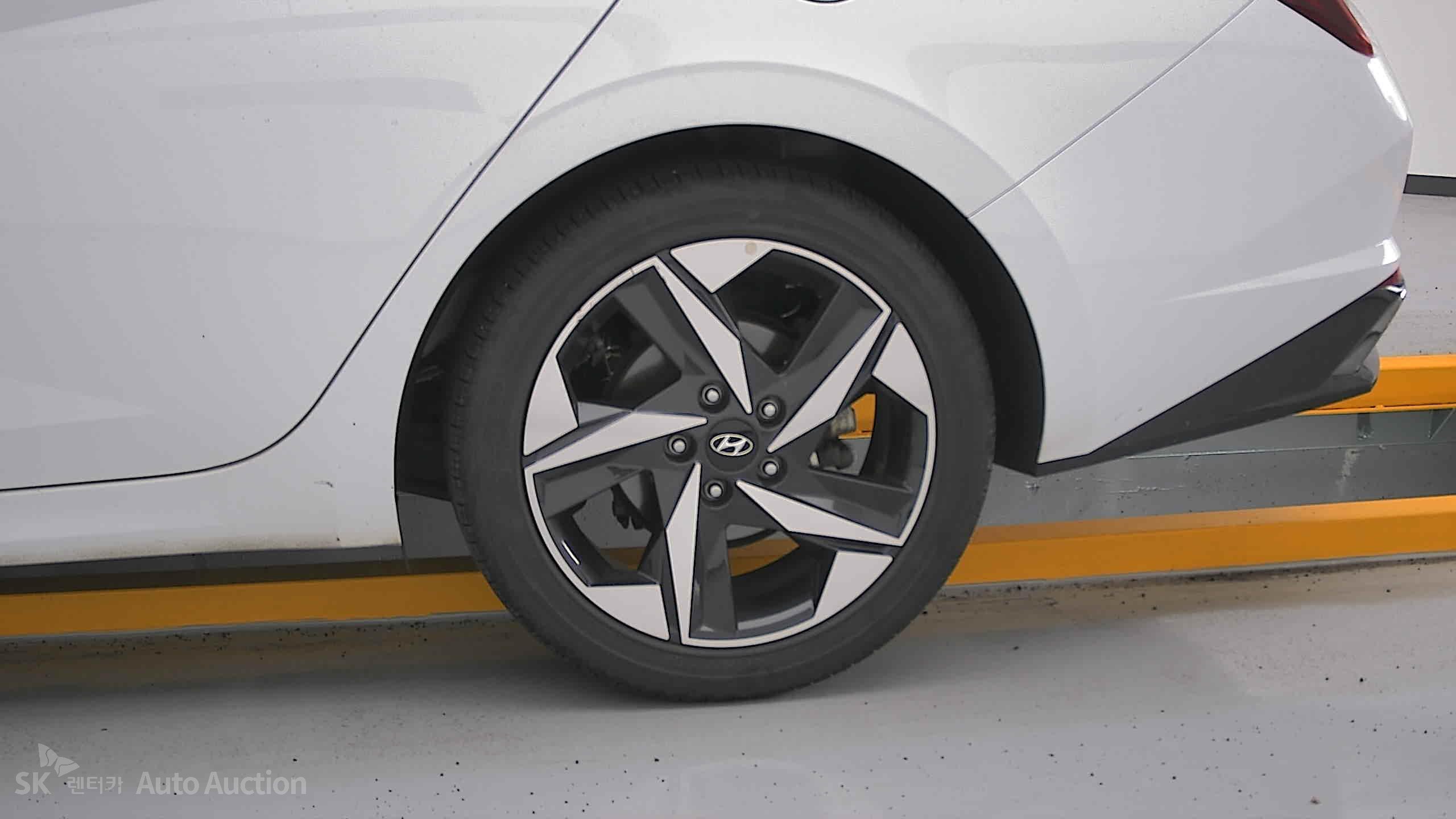 2023 - hyundai avante
