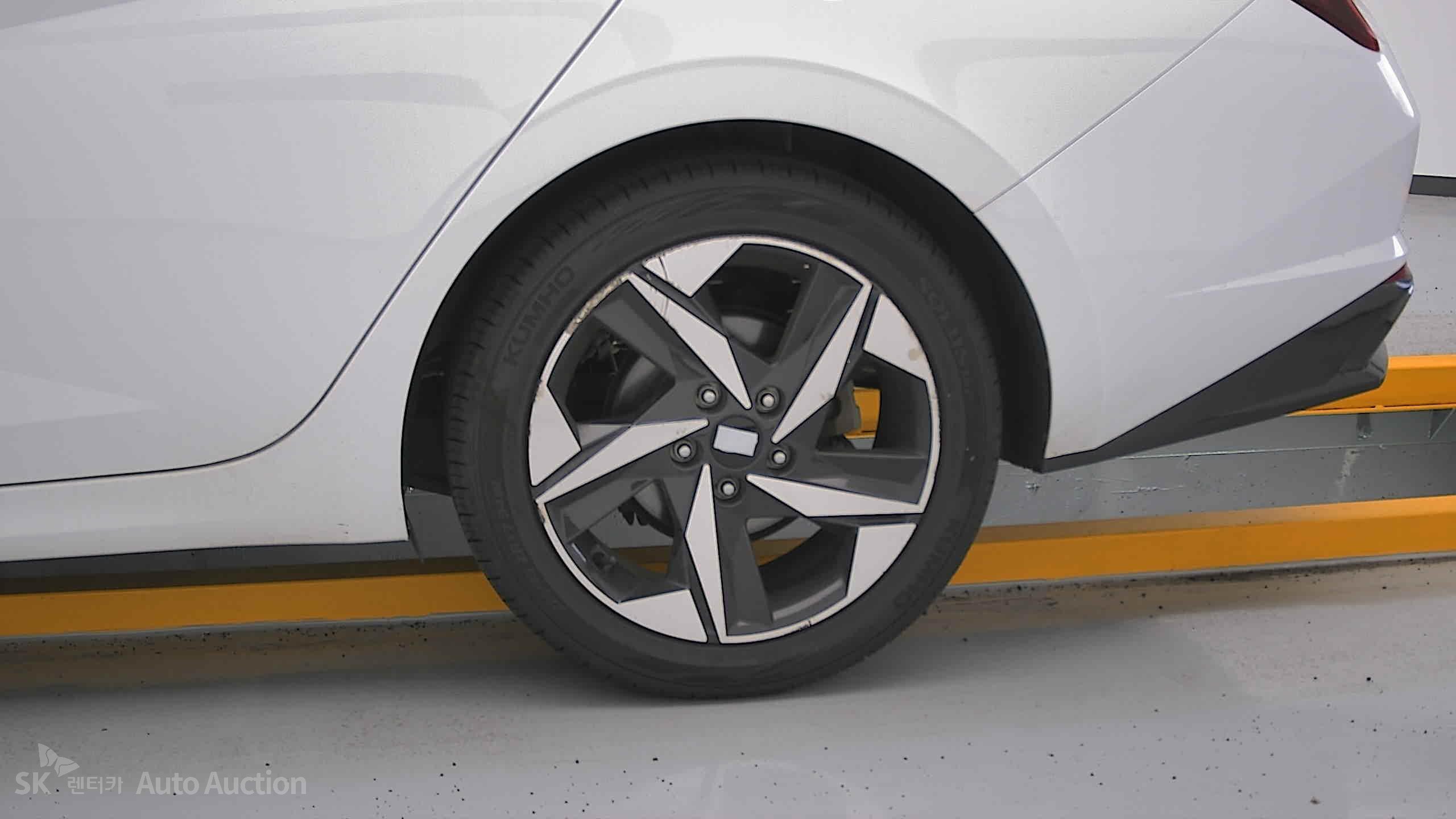 2023 - hyundai avante