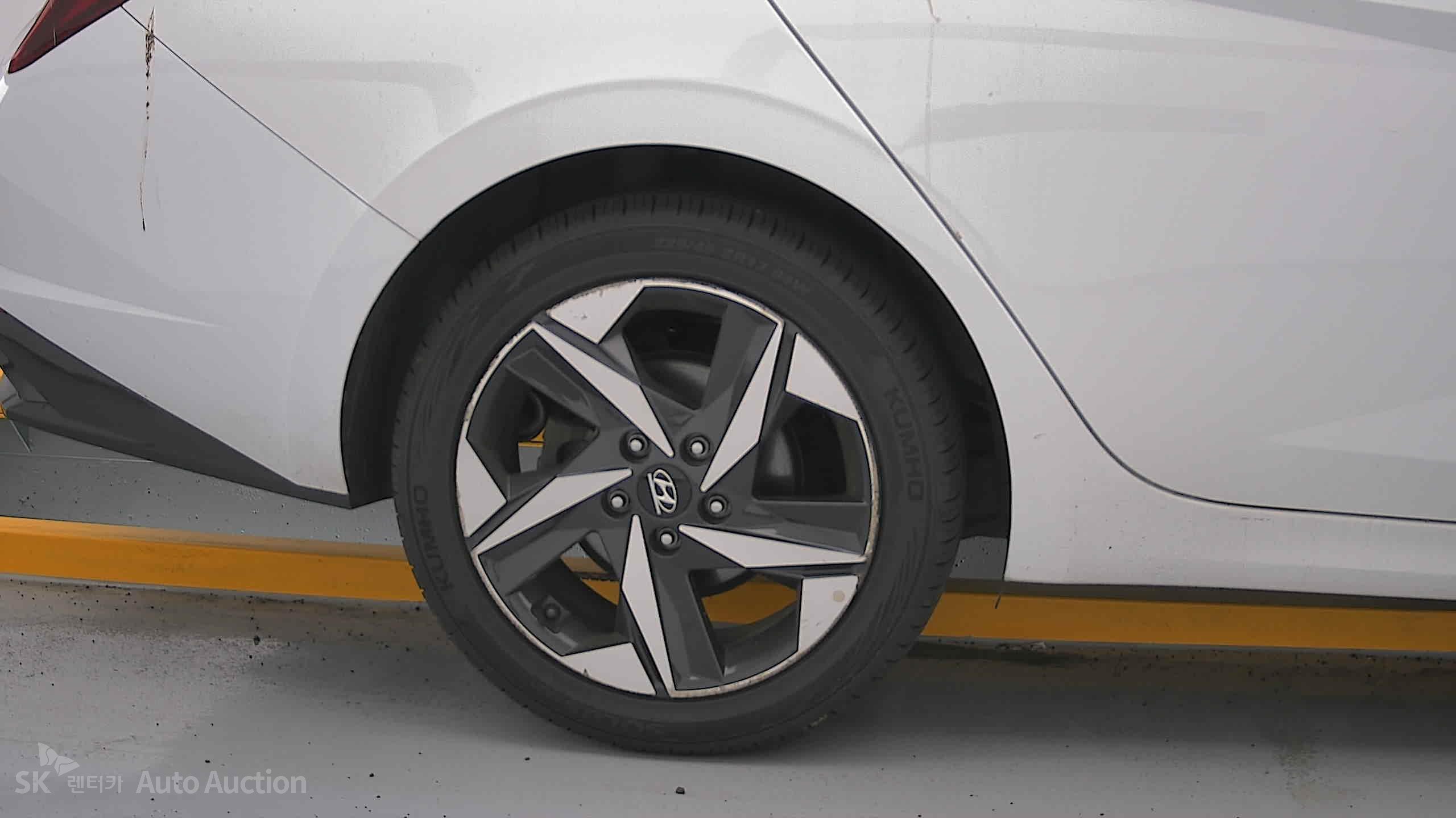 2023 - hyundai avante