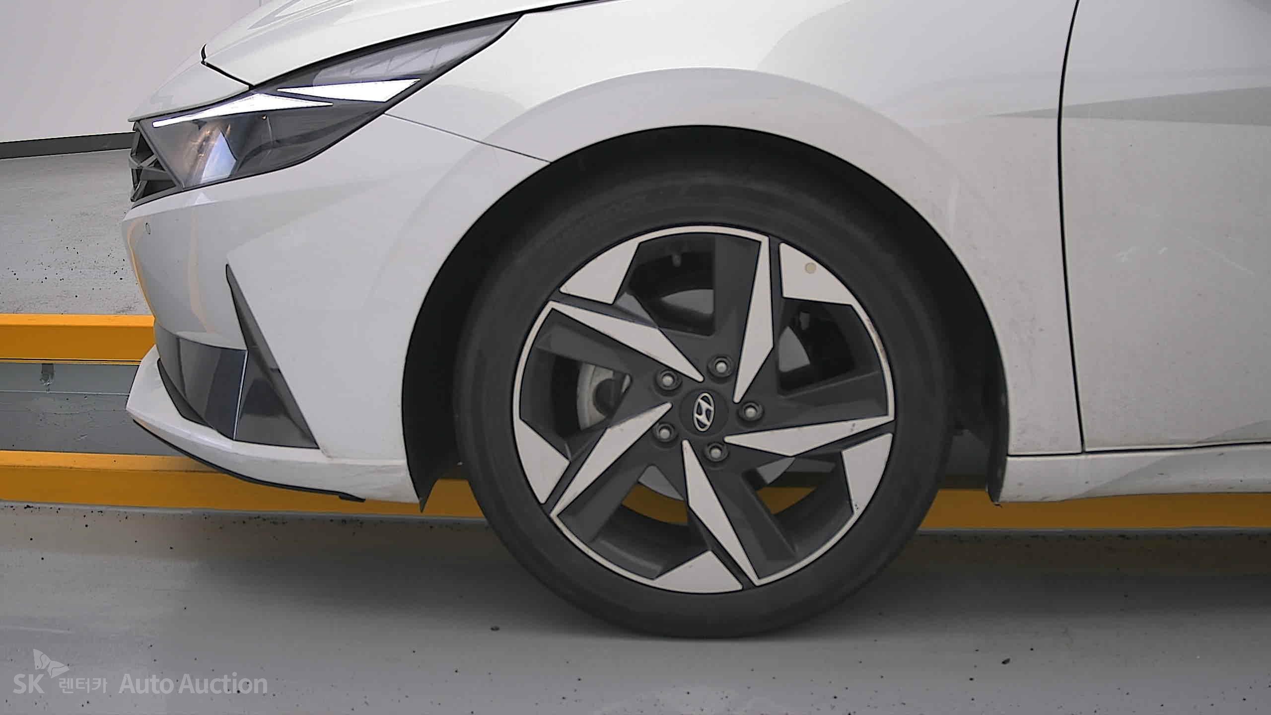 2023 - hyundai avante