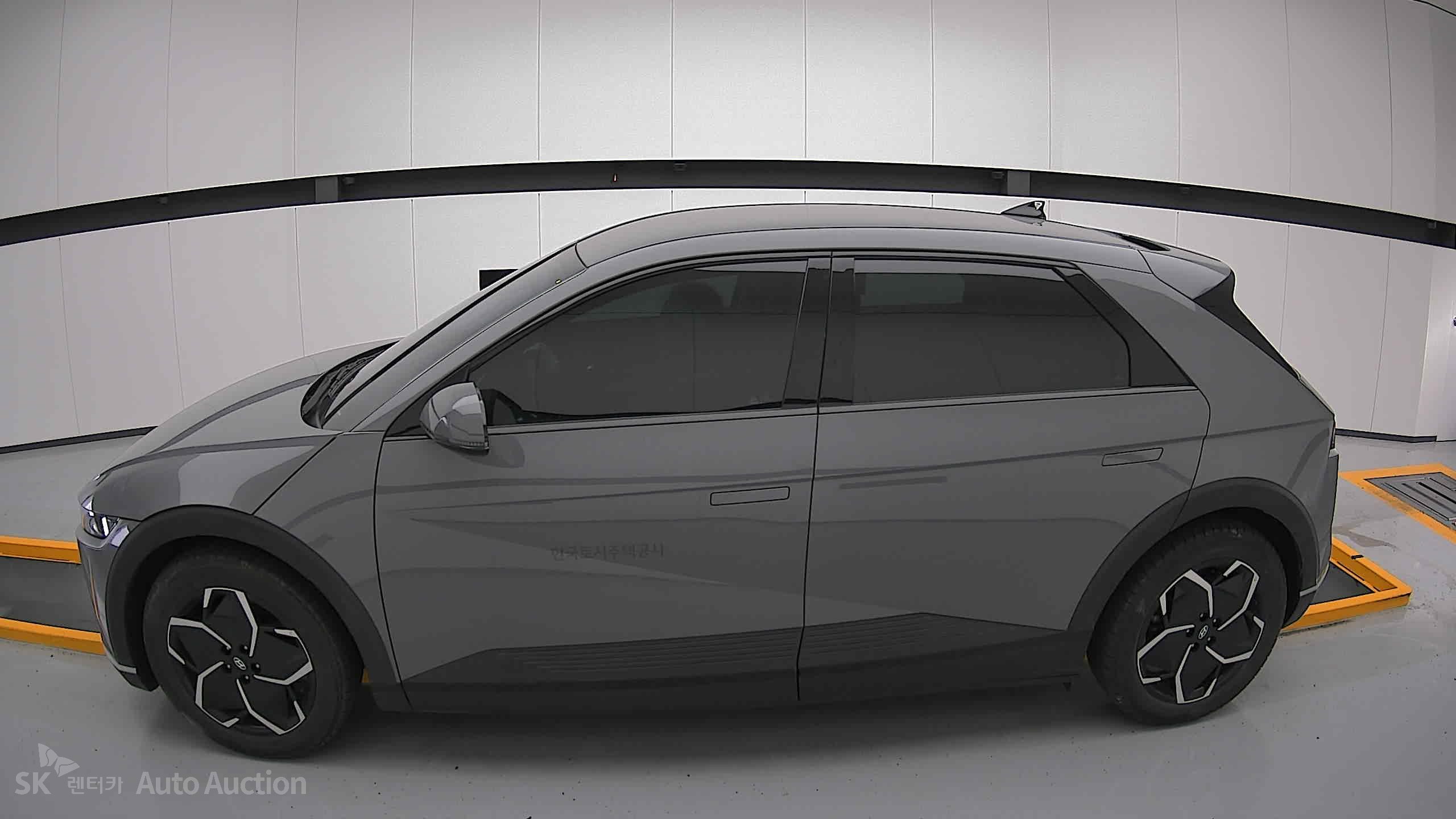 2022 - hyundai ioniq