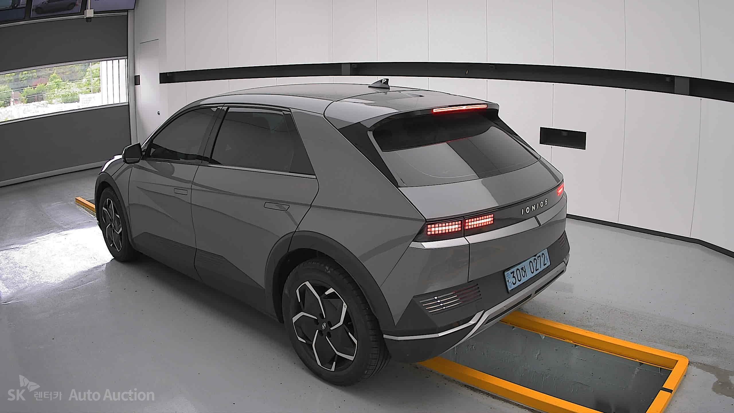2022 - hyundai ioniq