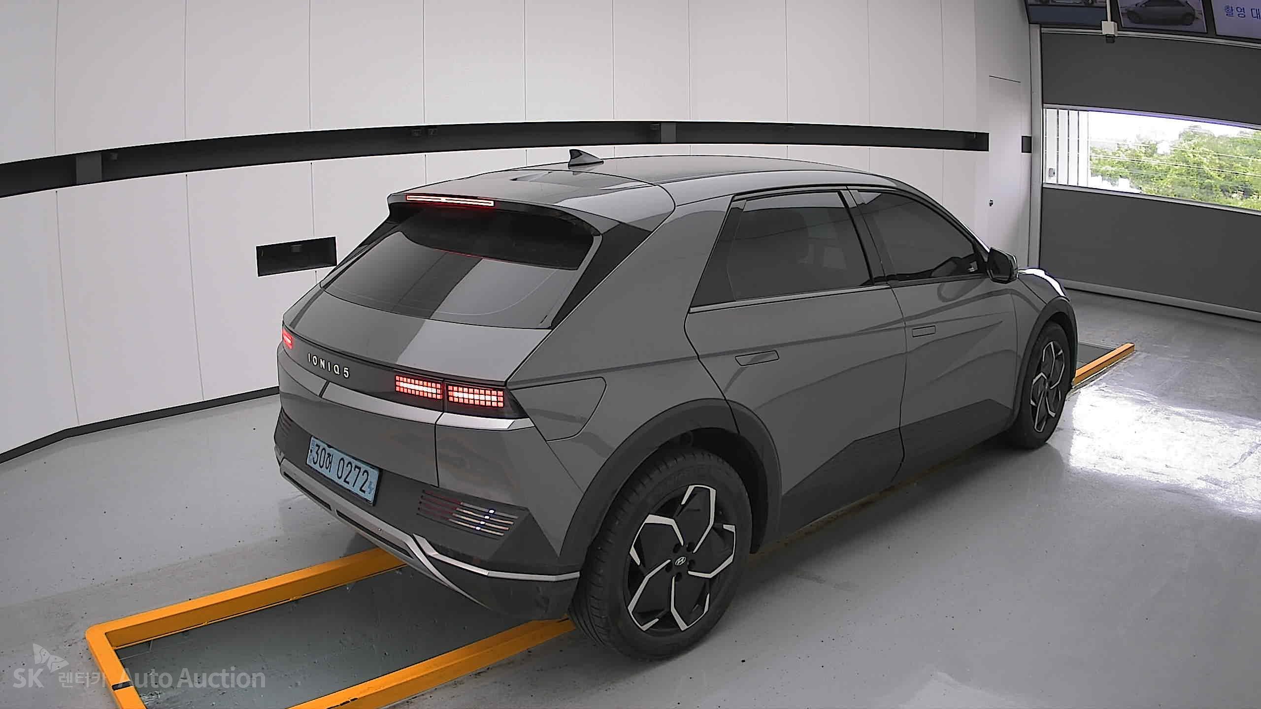 2022 - hyundai ioniq