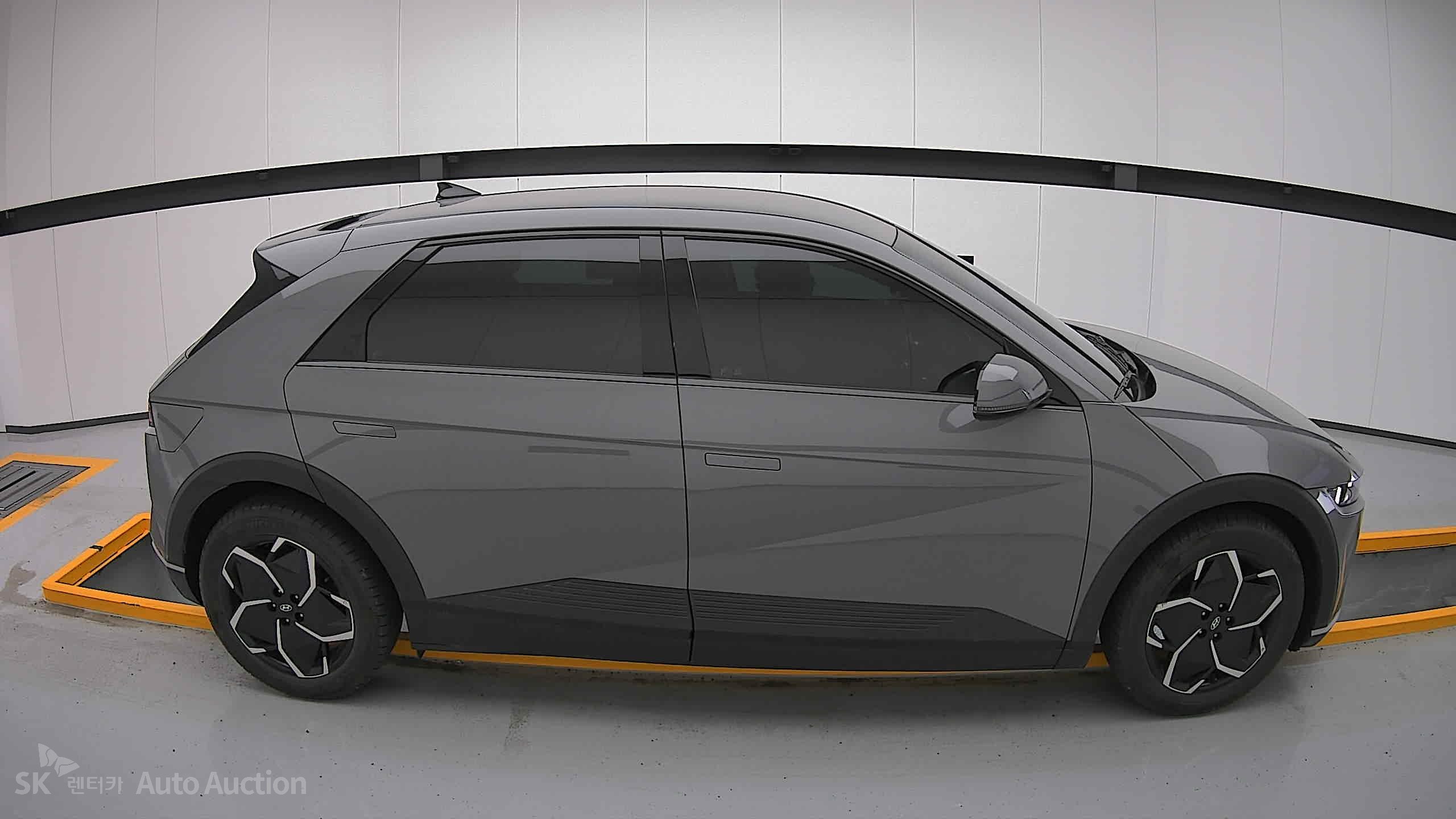 2022 - hyundai ioniq
