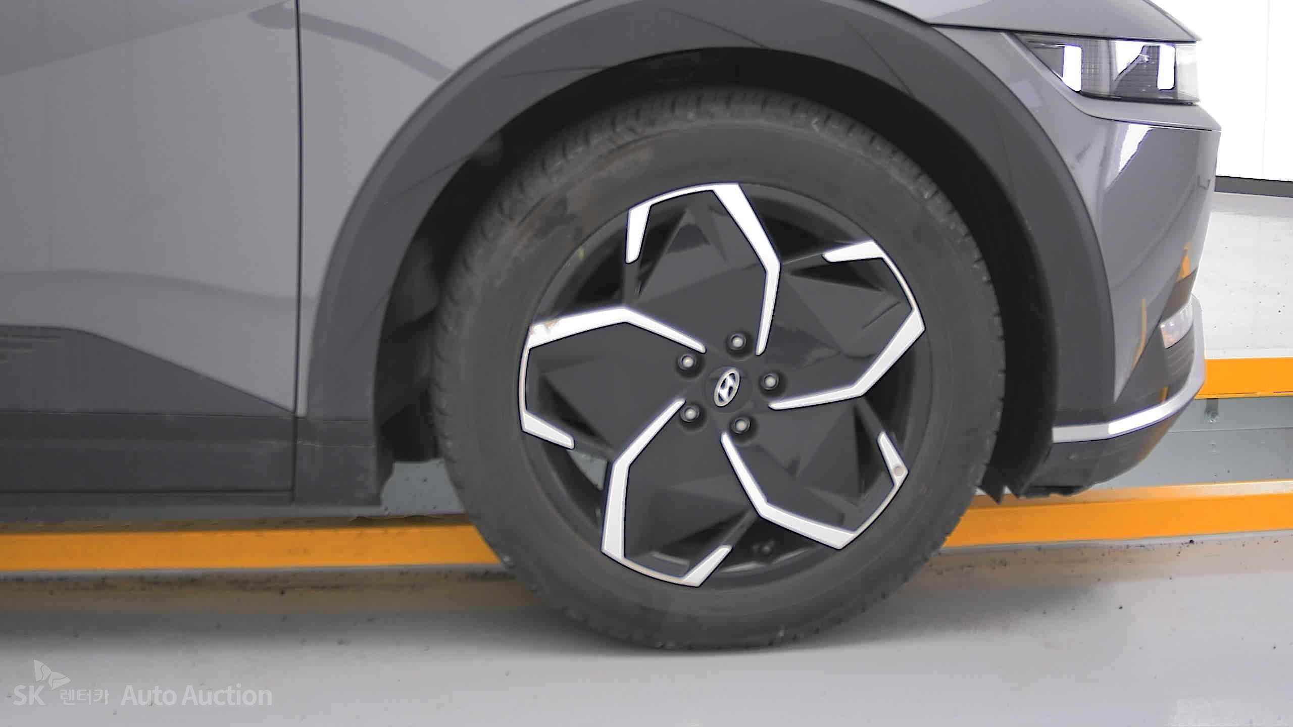 2022 - hyundai ioniq