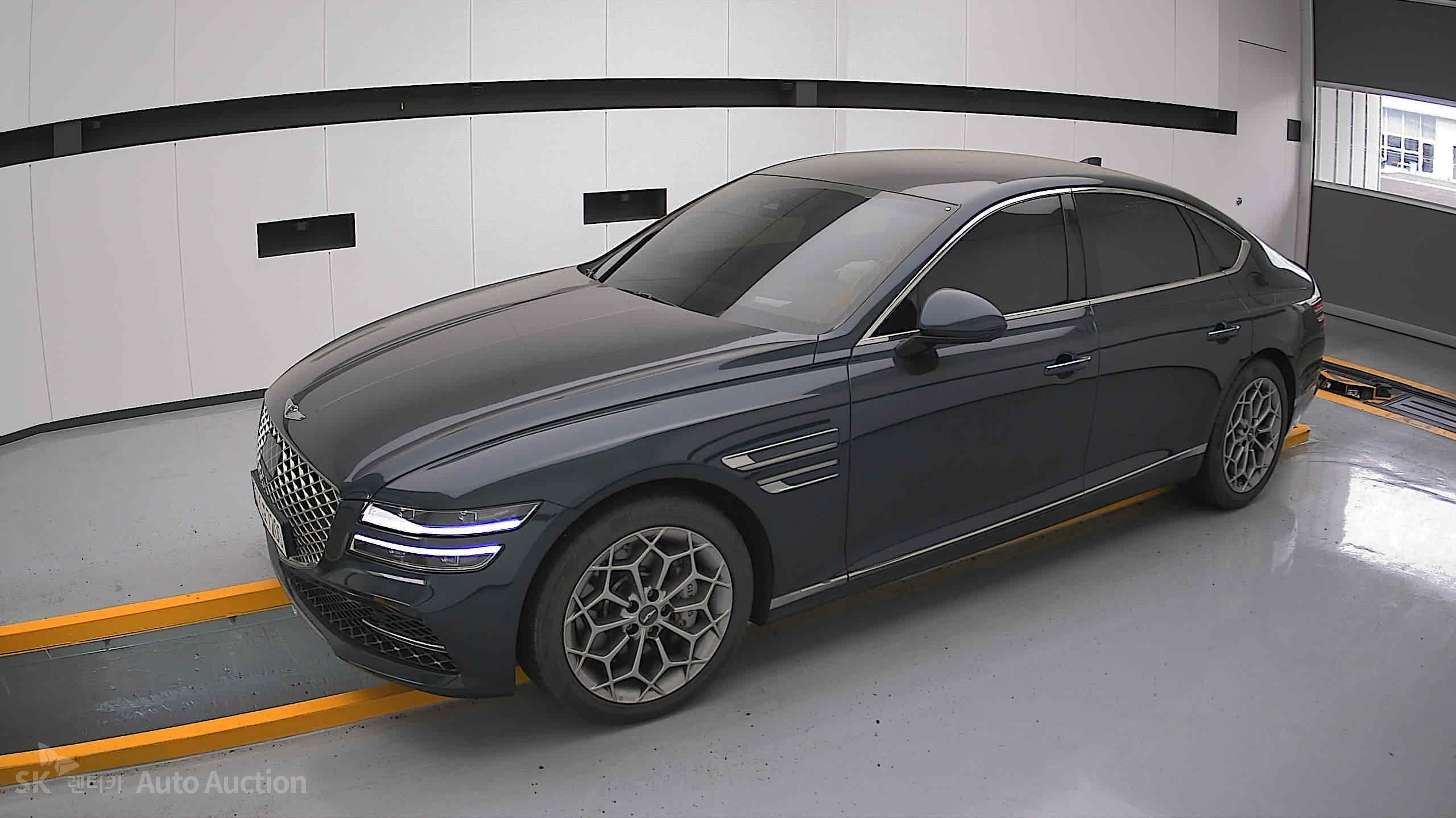 2022 - genesis g80
