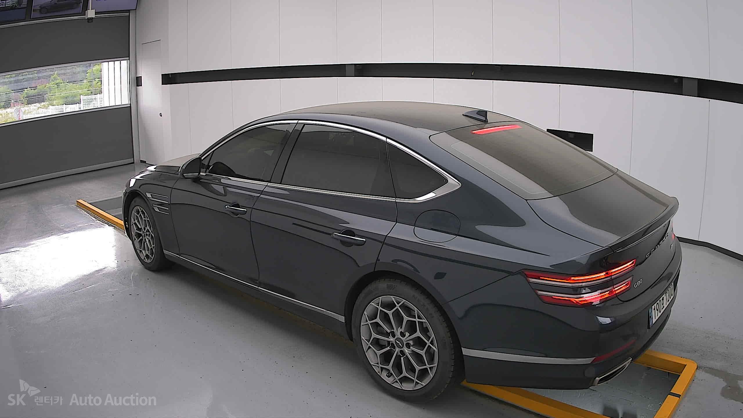 2022 - genesis g80
