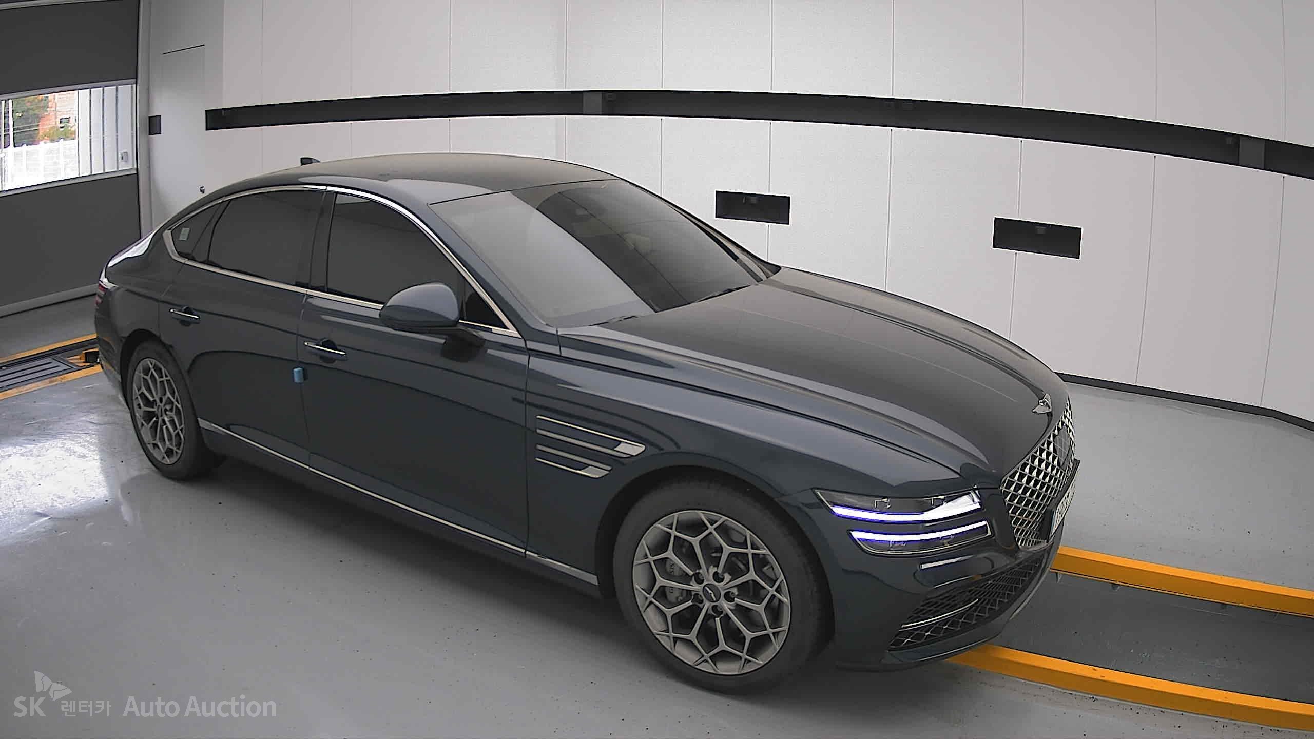 2022 - genesis g80