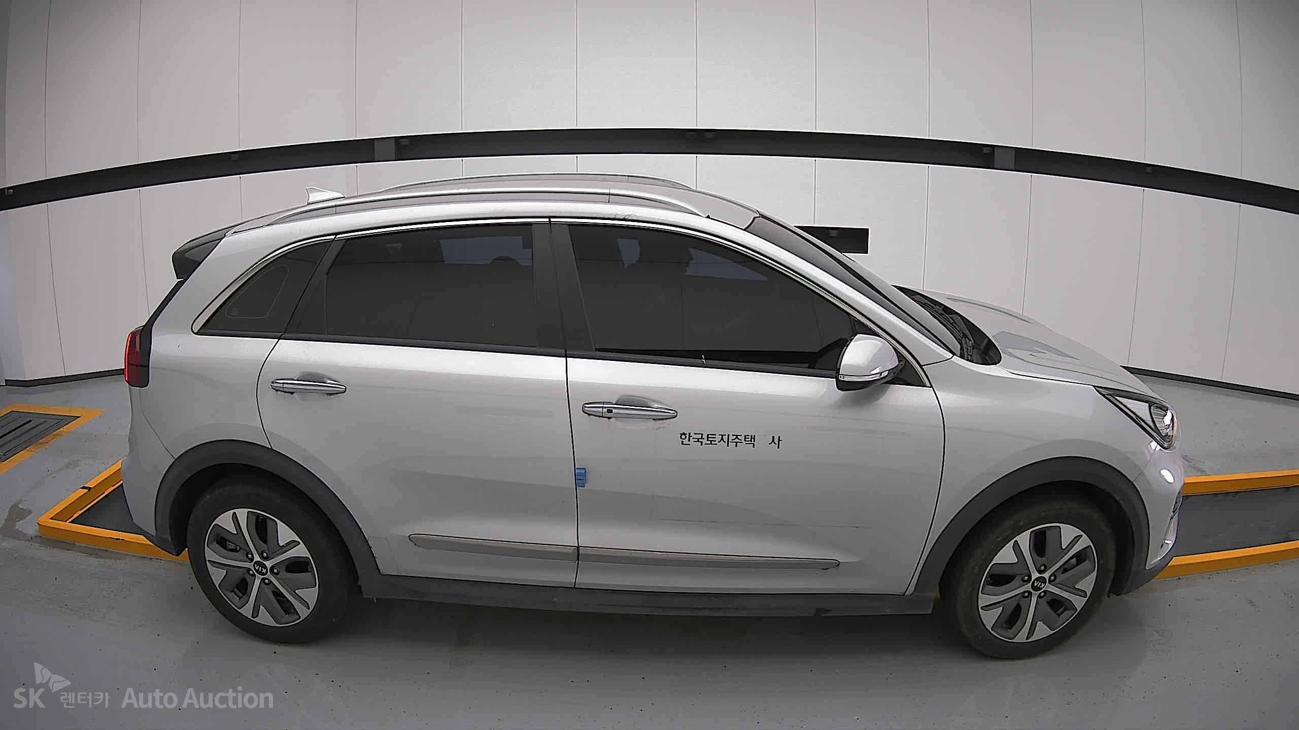 2021 - kia niro