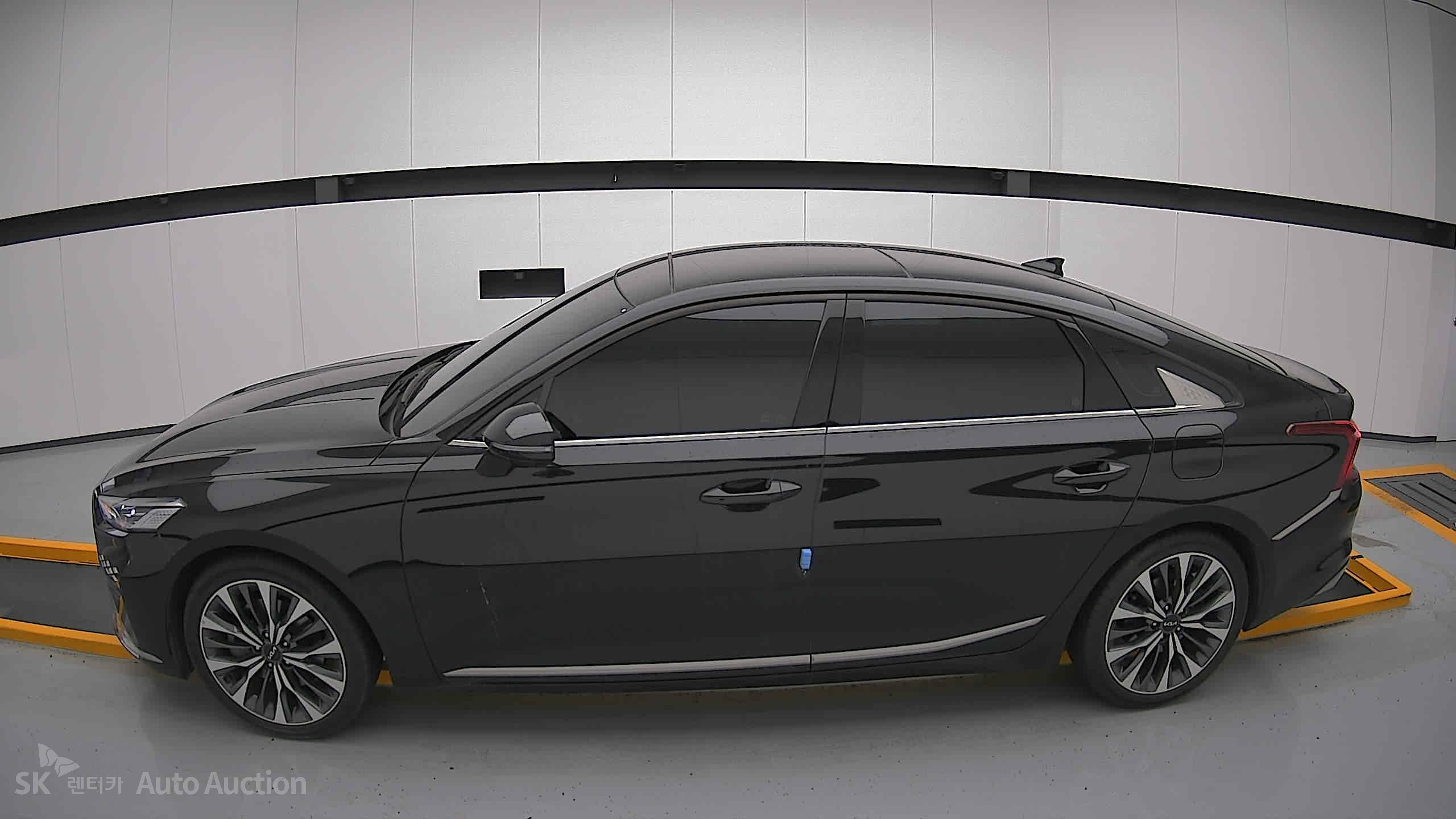 2023 - kia k8