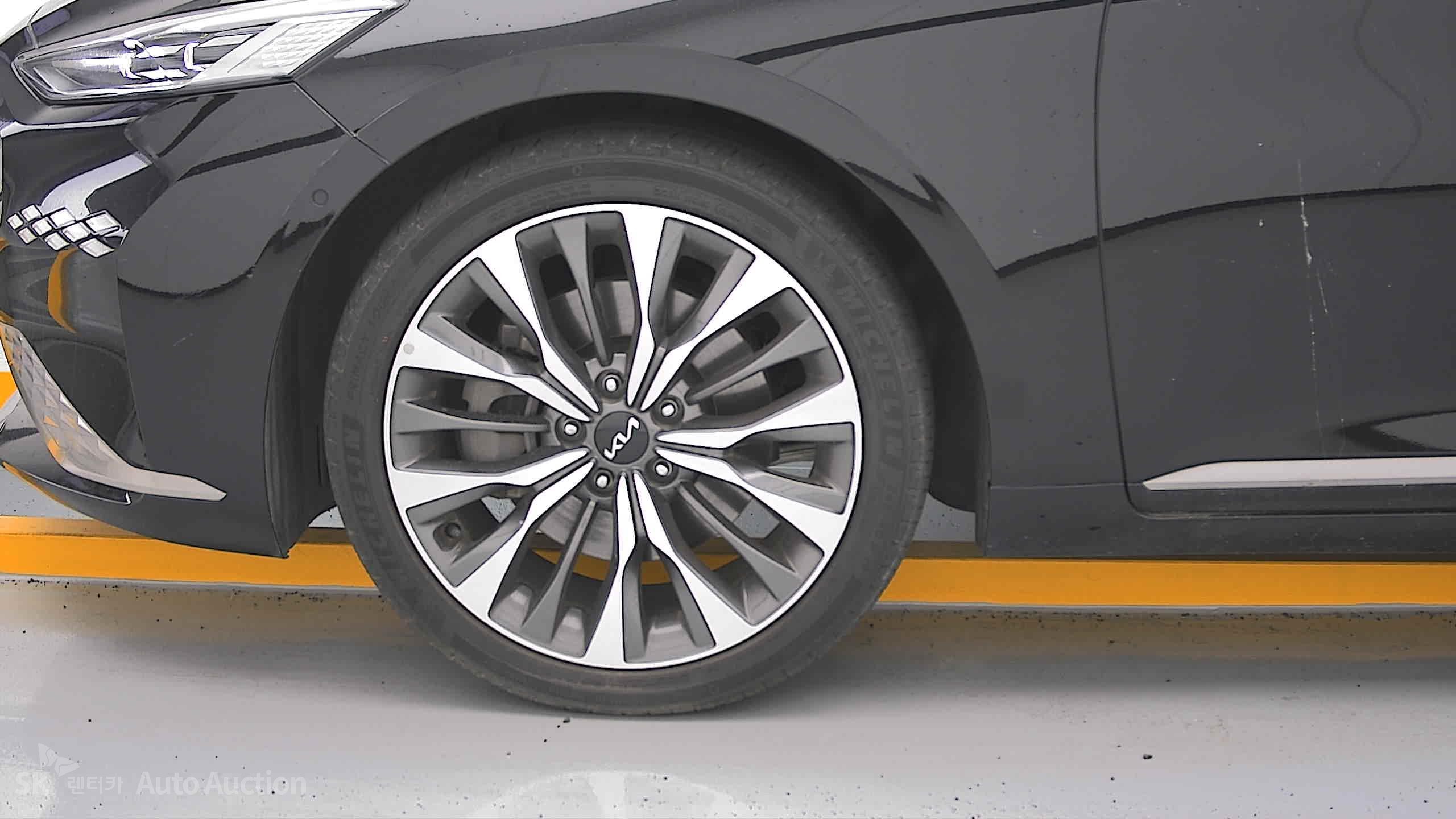 2023 - kia k8