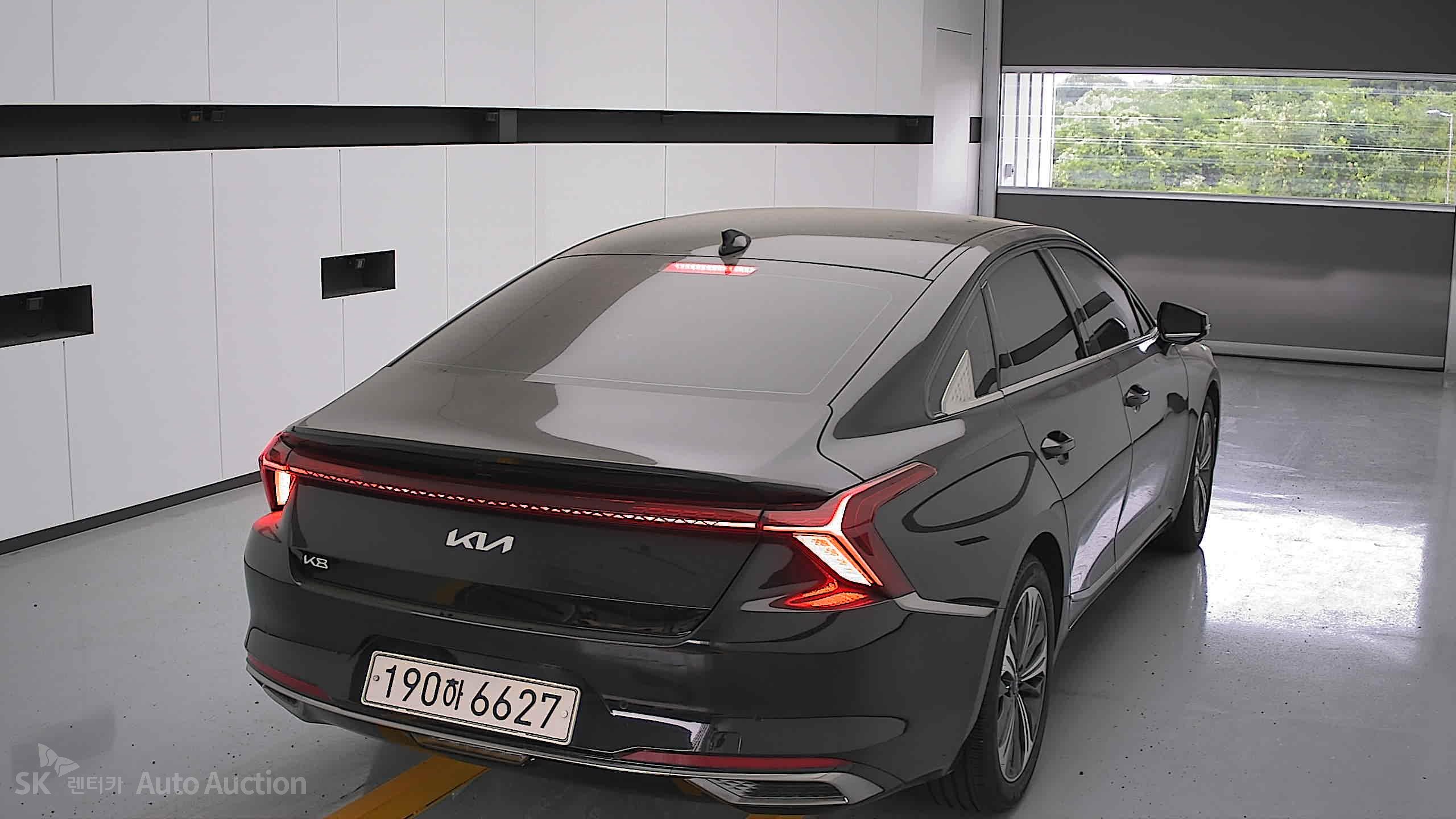 2023 - kia k8