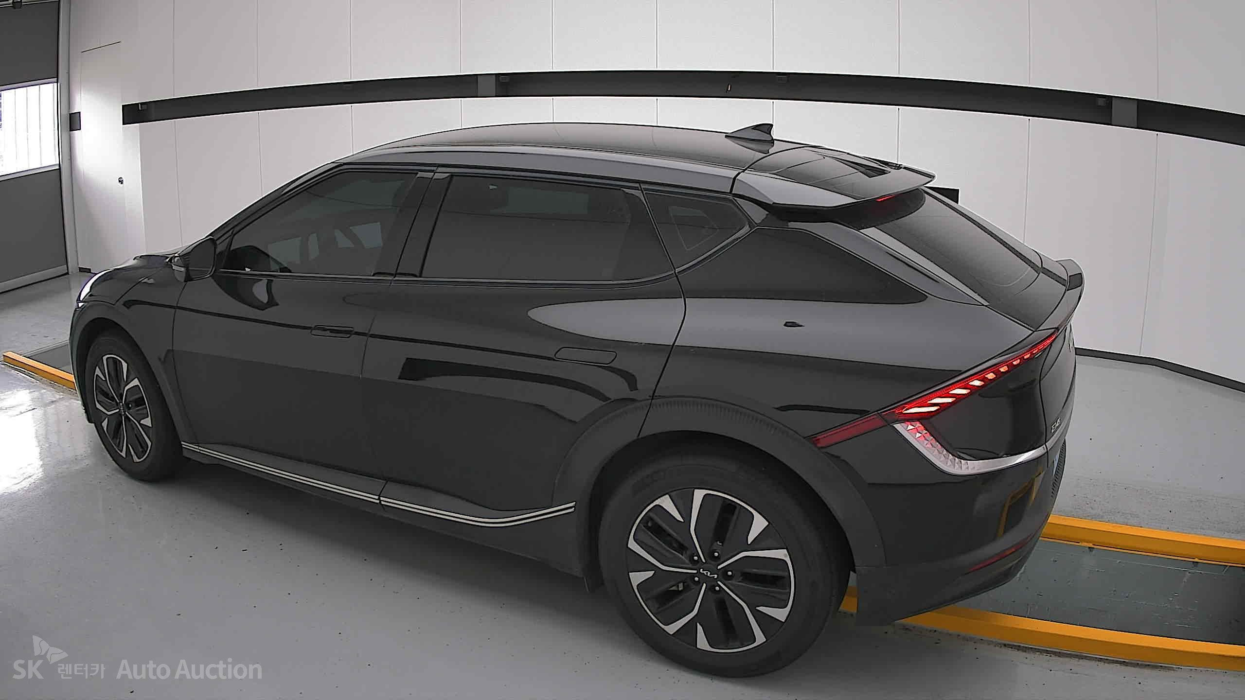 2022 - kia ev6