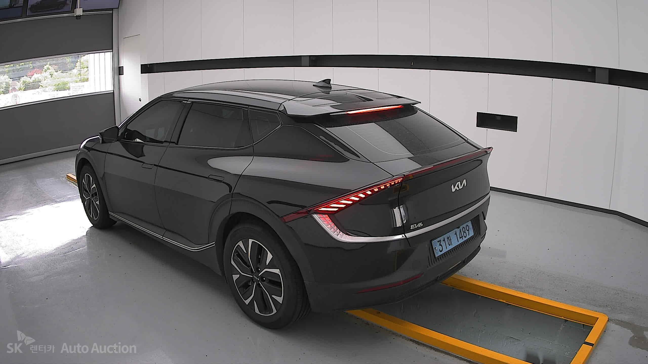 2022 - kia ev6