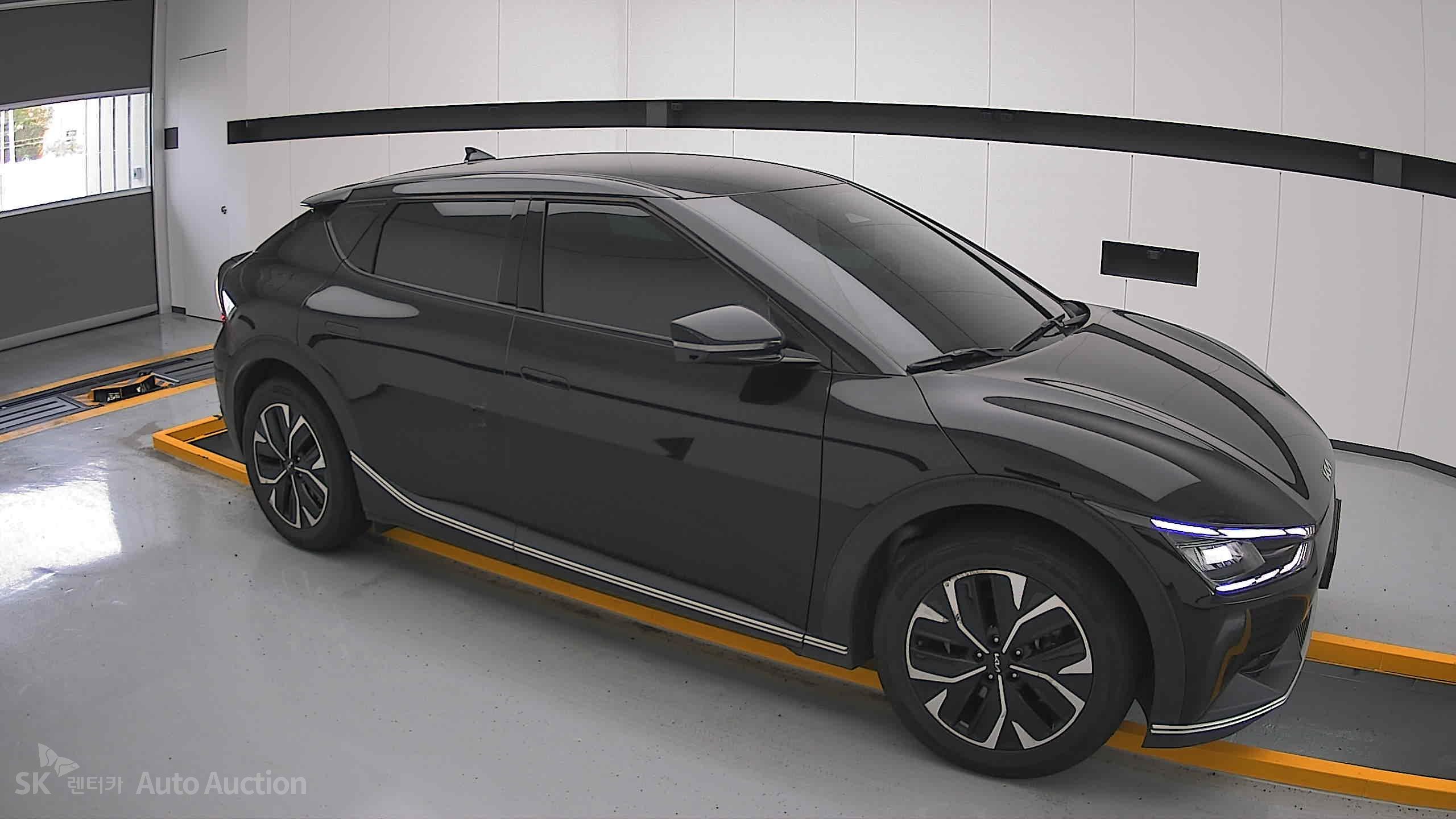 2022 - kia ev6