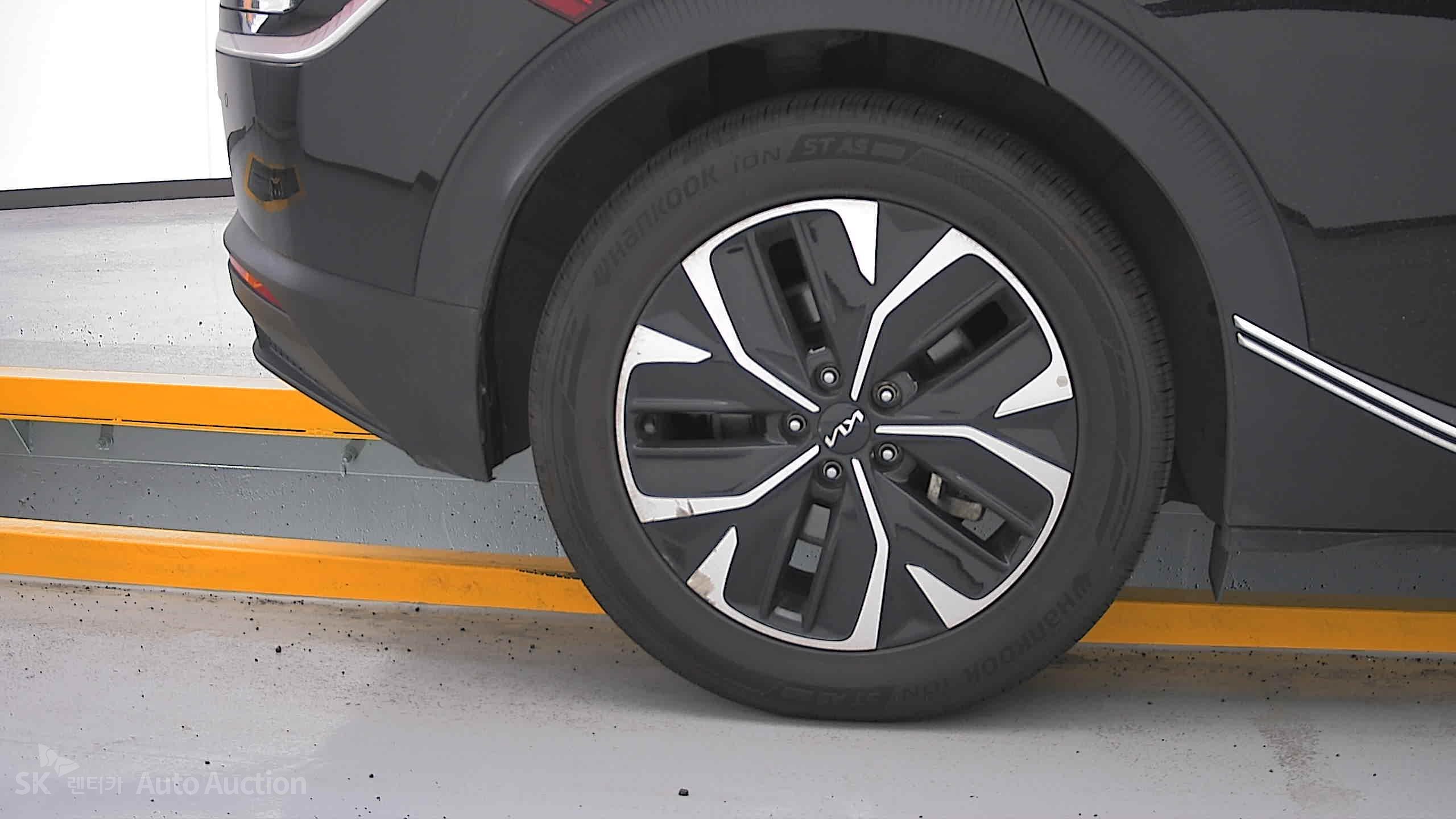 2022 - kia ev6