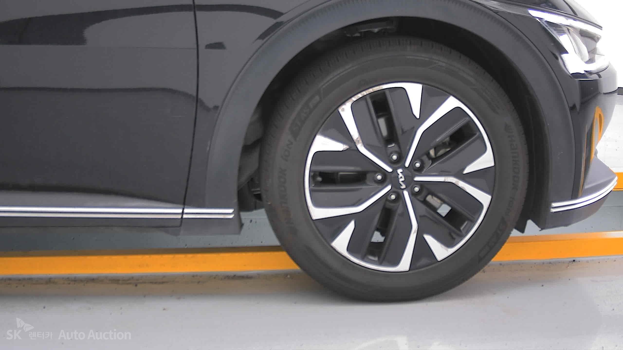 2022 - kia ev6