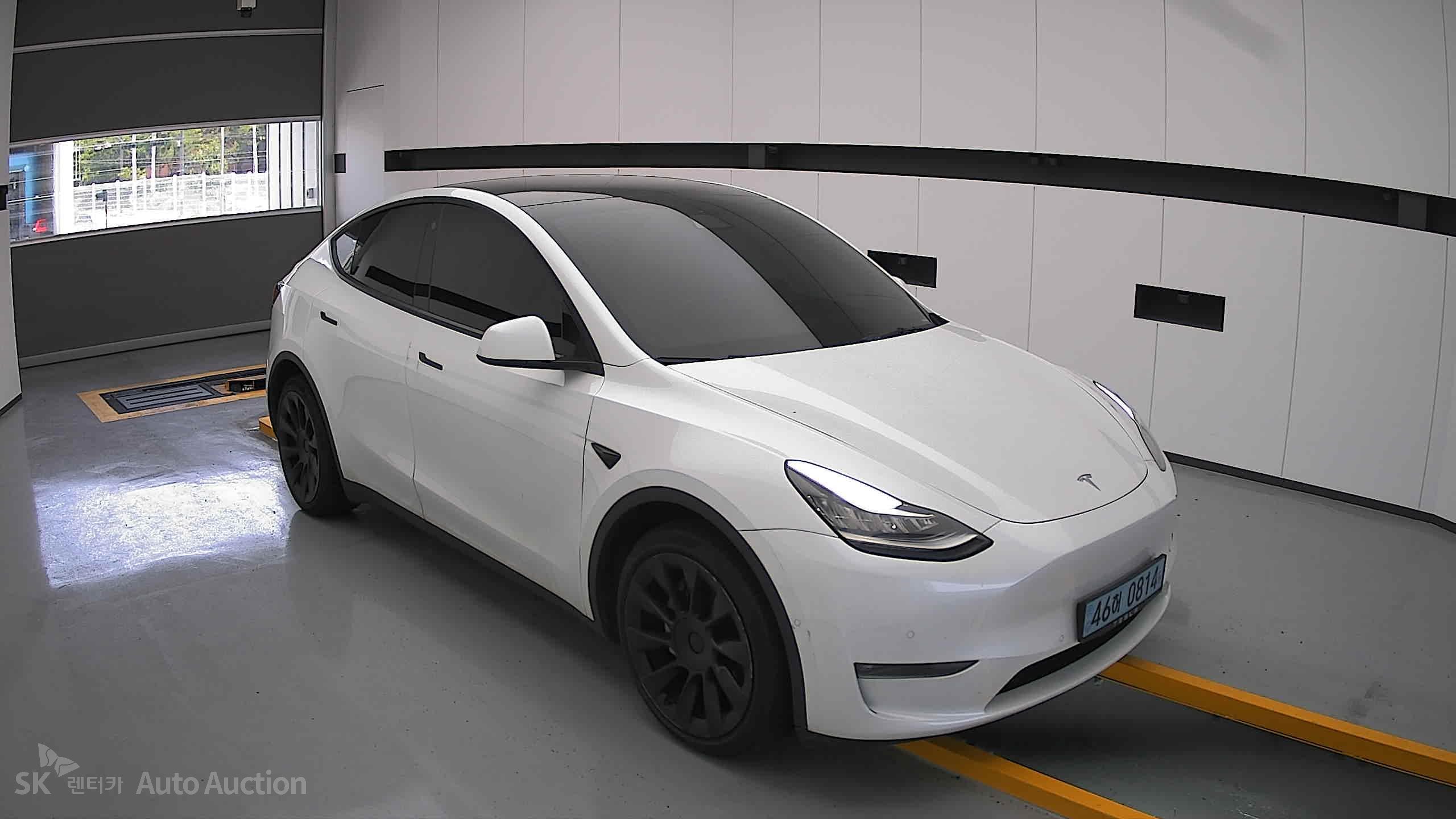 2022 - tesla model y