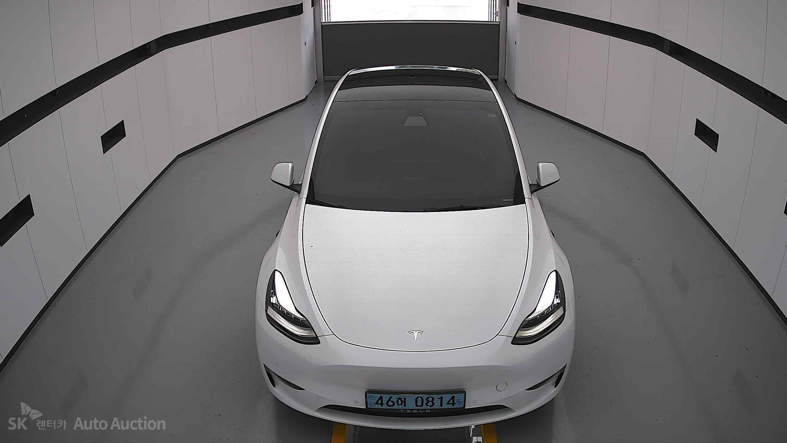 2022 - tesla model y
