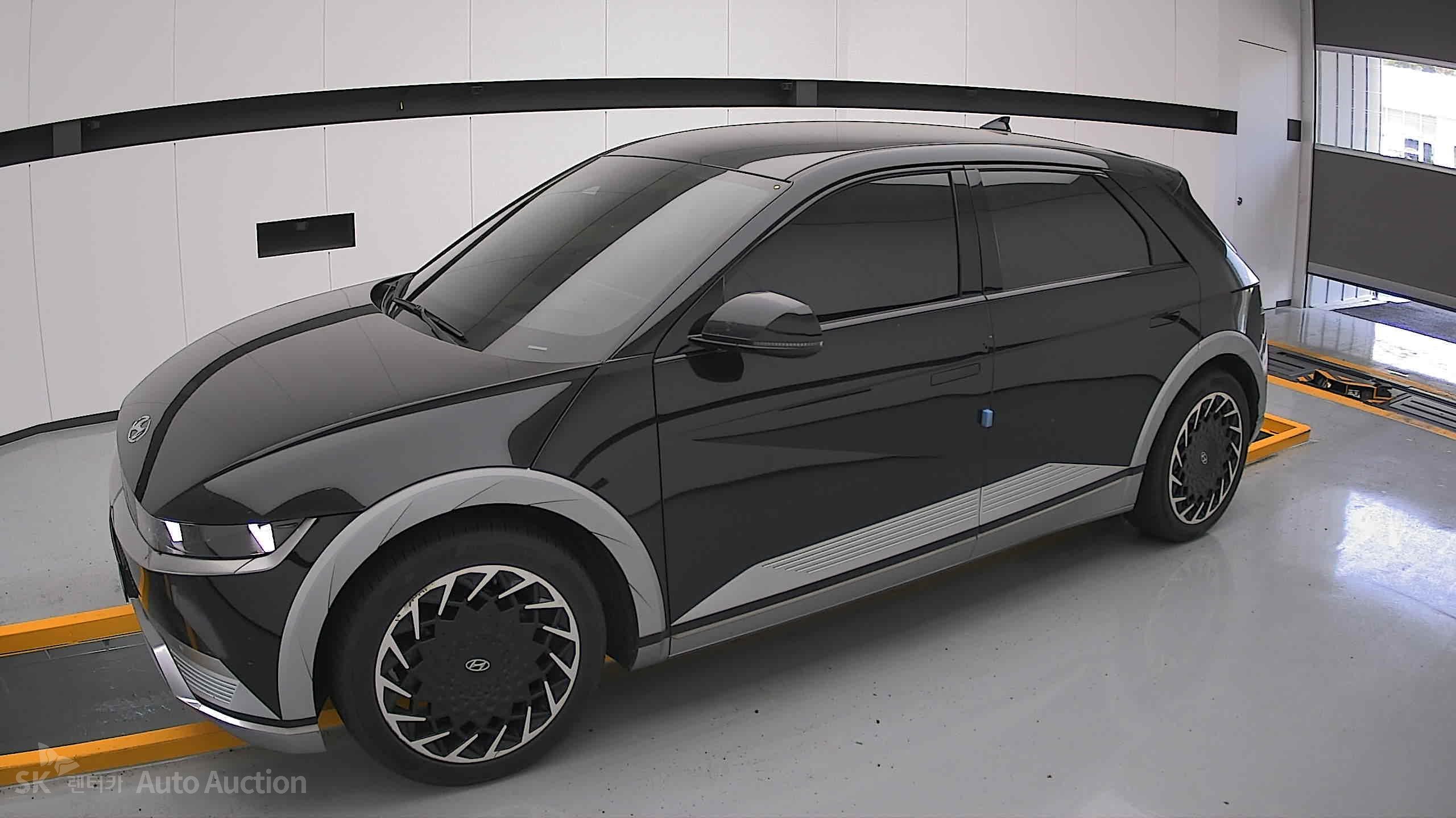 2022 - hyundai ioniq