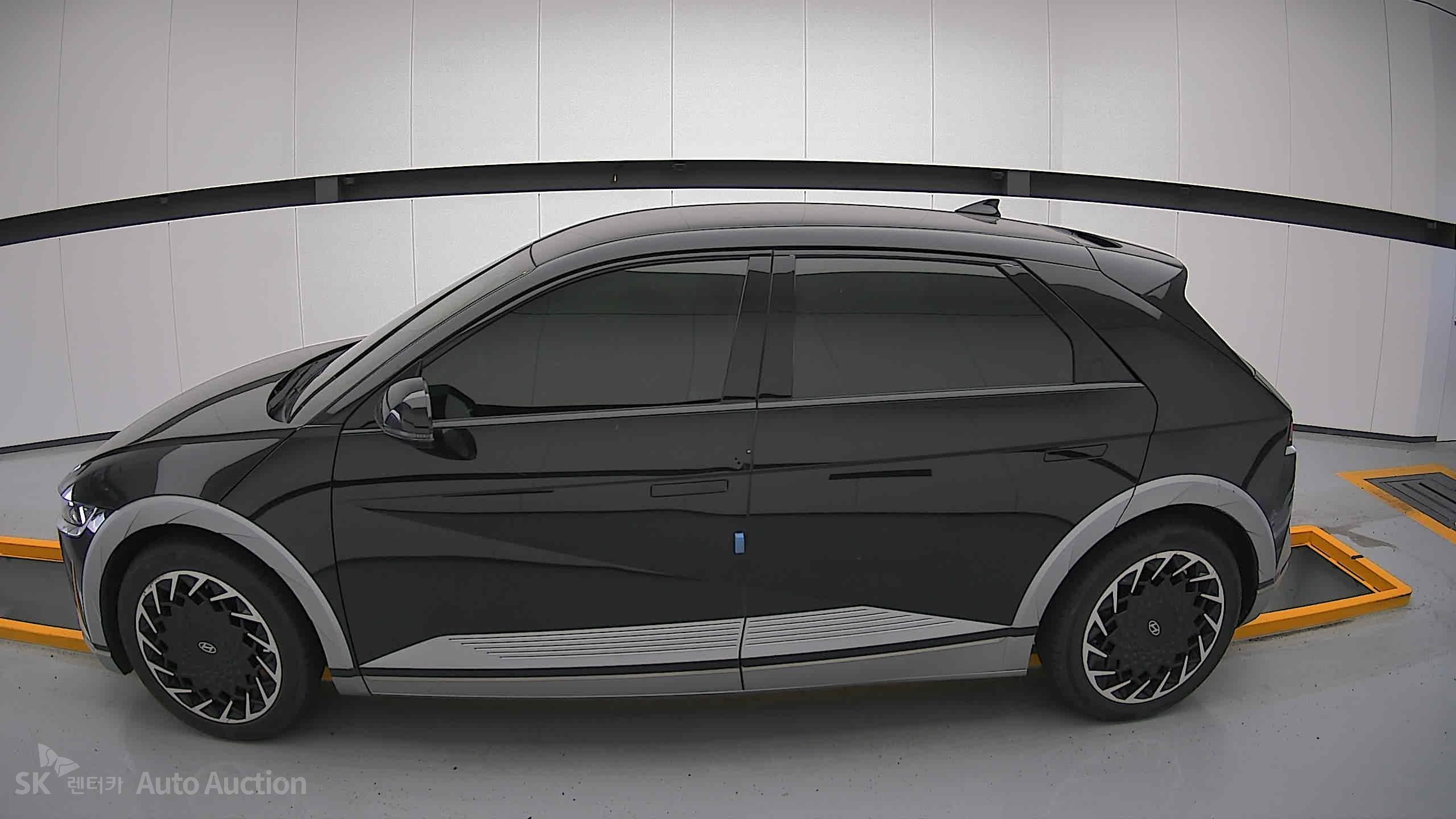 2022 - hyundai ioniq