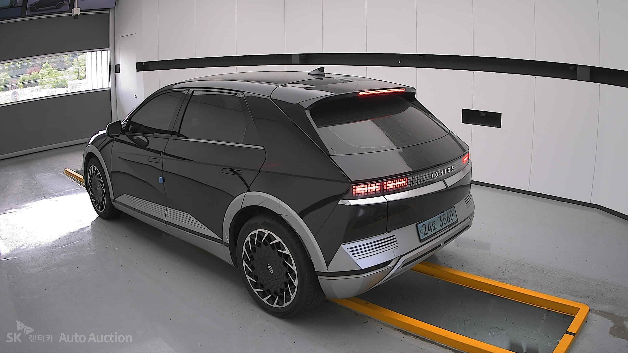 2022 - hyundai ioniq