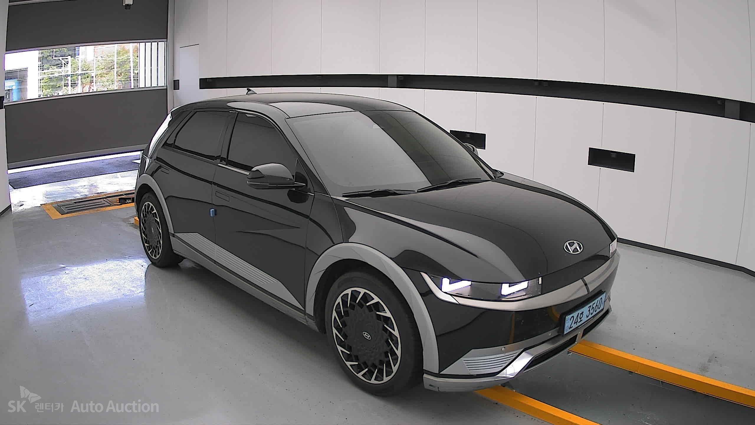2022 - hyundai ioniq