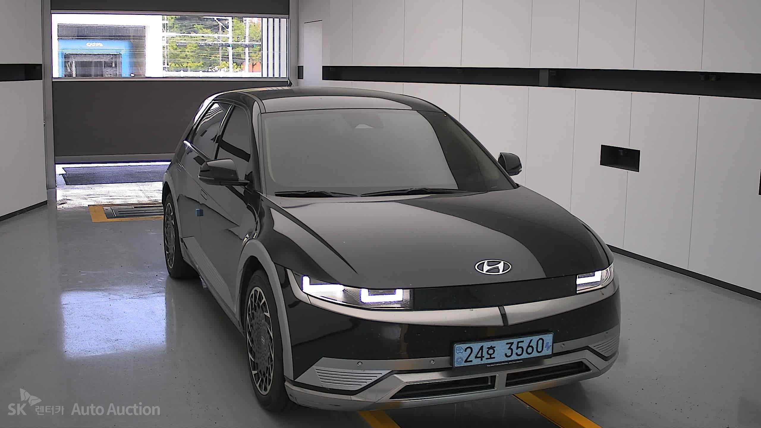 2022 - hyundai ioniq