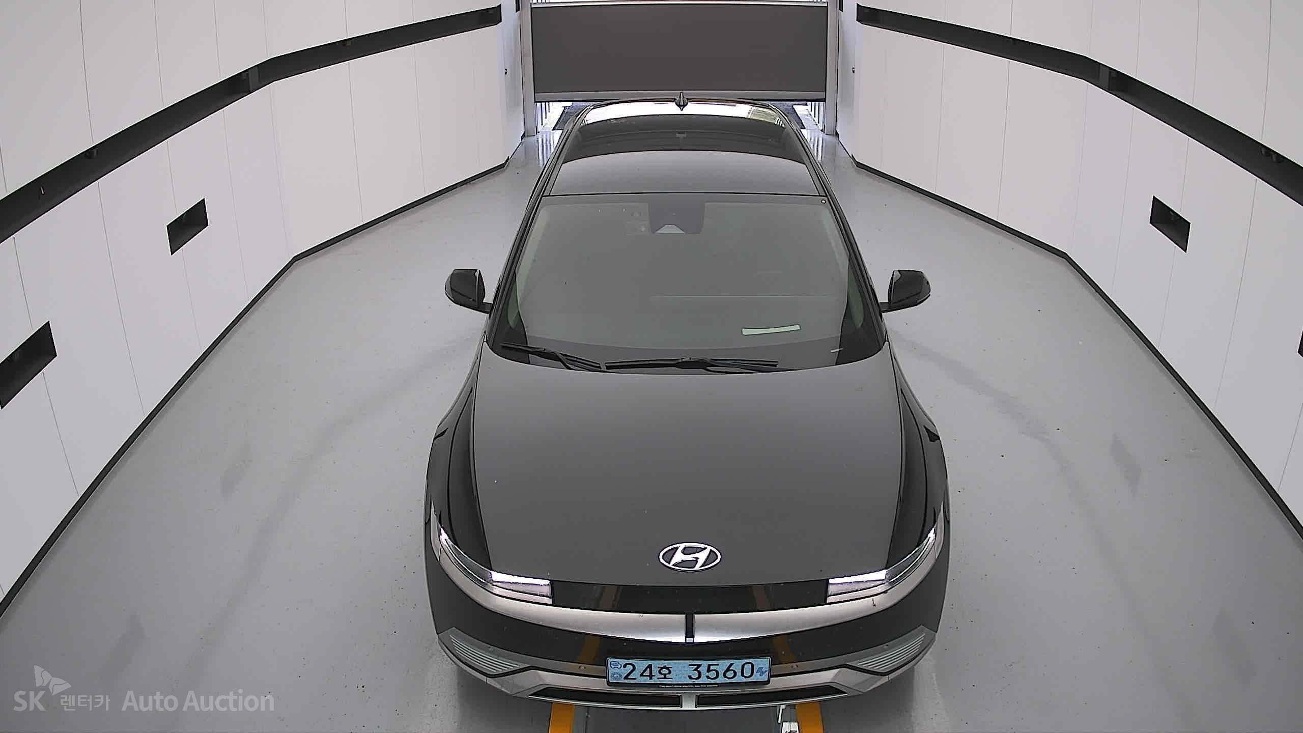 2022 - hyundai ioniq