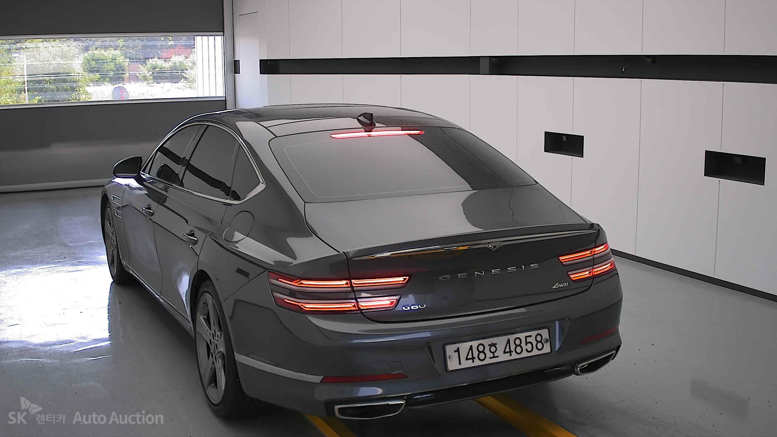 2021 - genesis g80