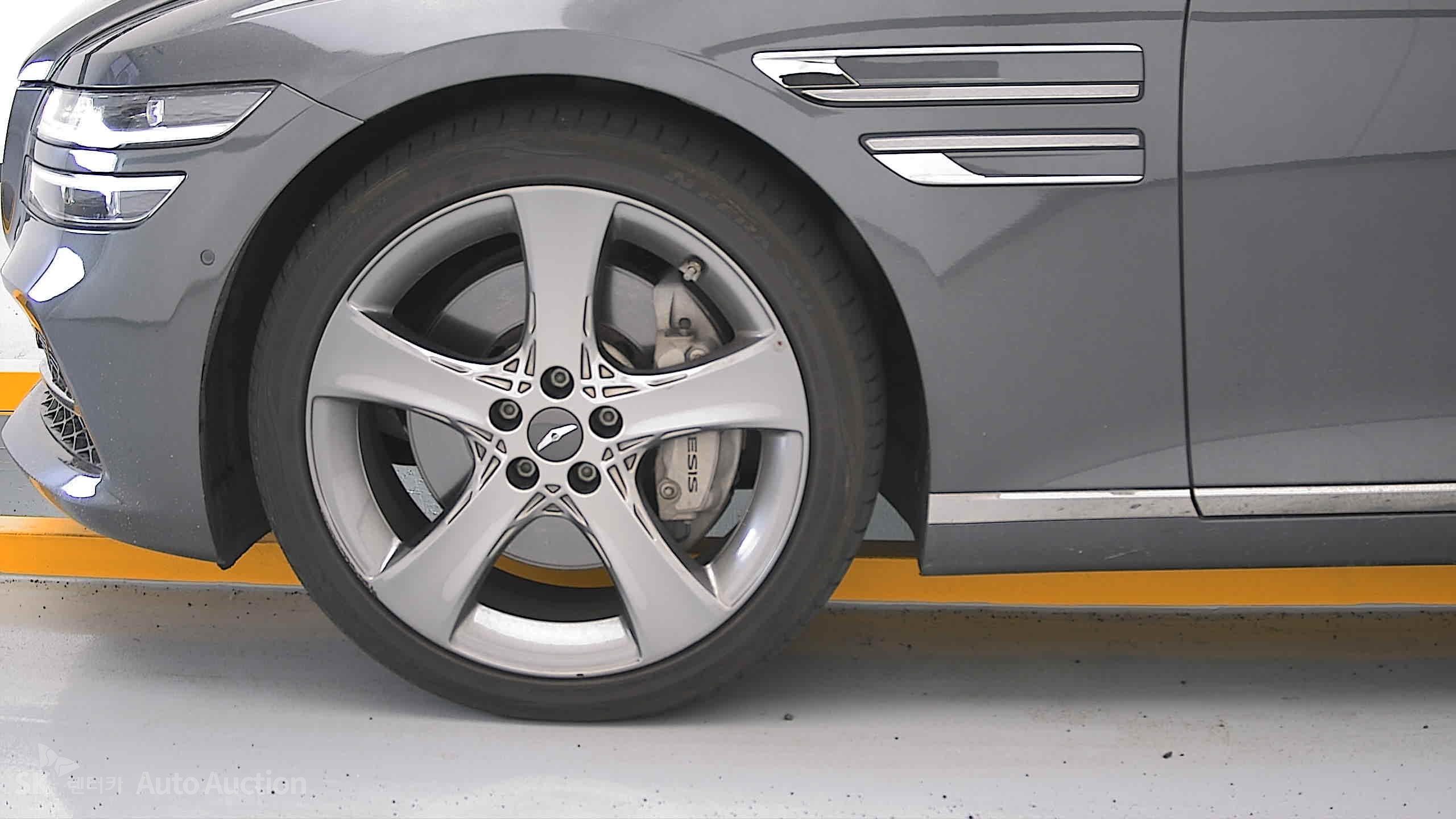 2021 - genesis g80