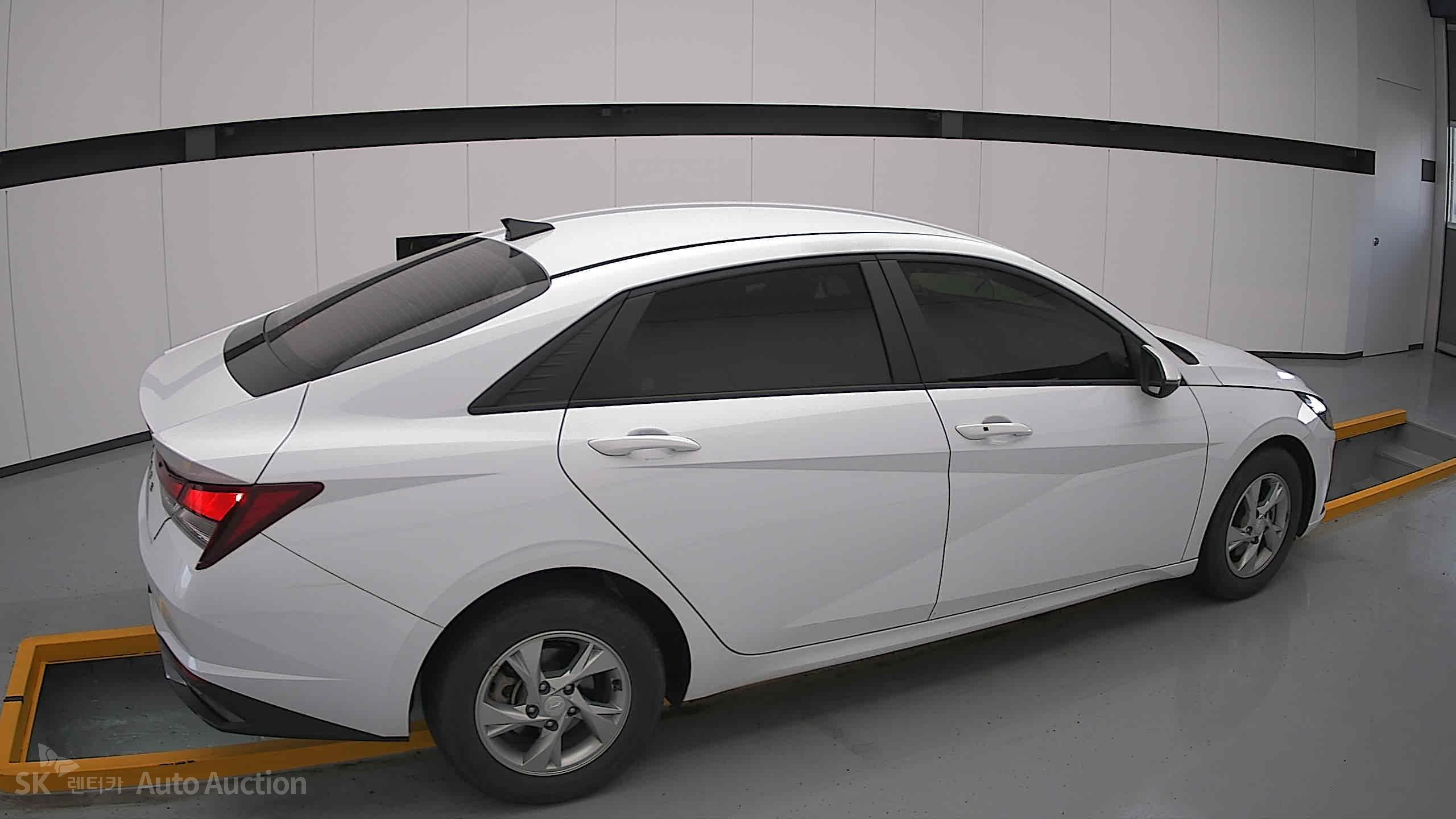 2022 - hyundai avante